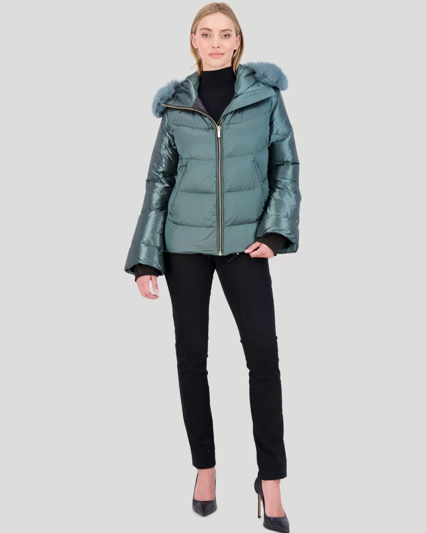 Women GORSKI Montreal Après-Ski Jacket With Detachable Toscana Shearling Lamb Hood Trim