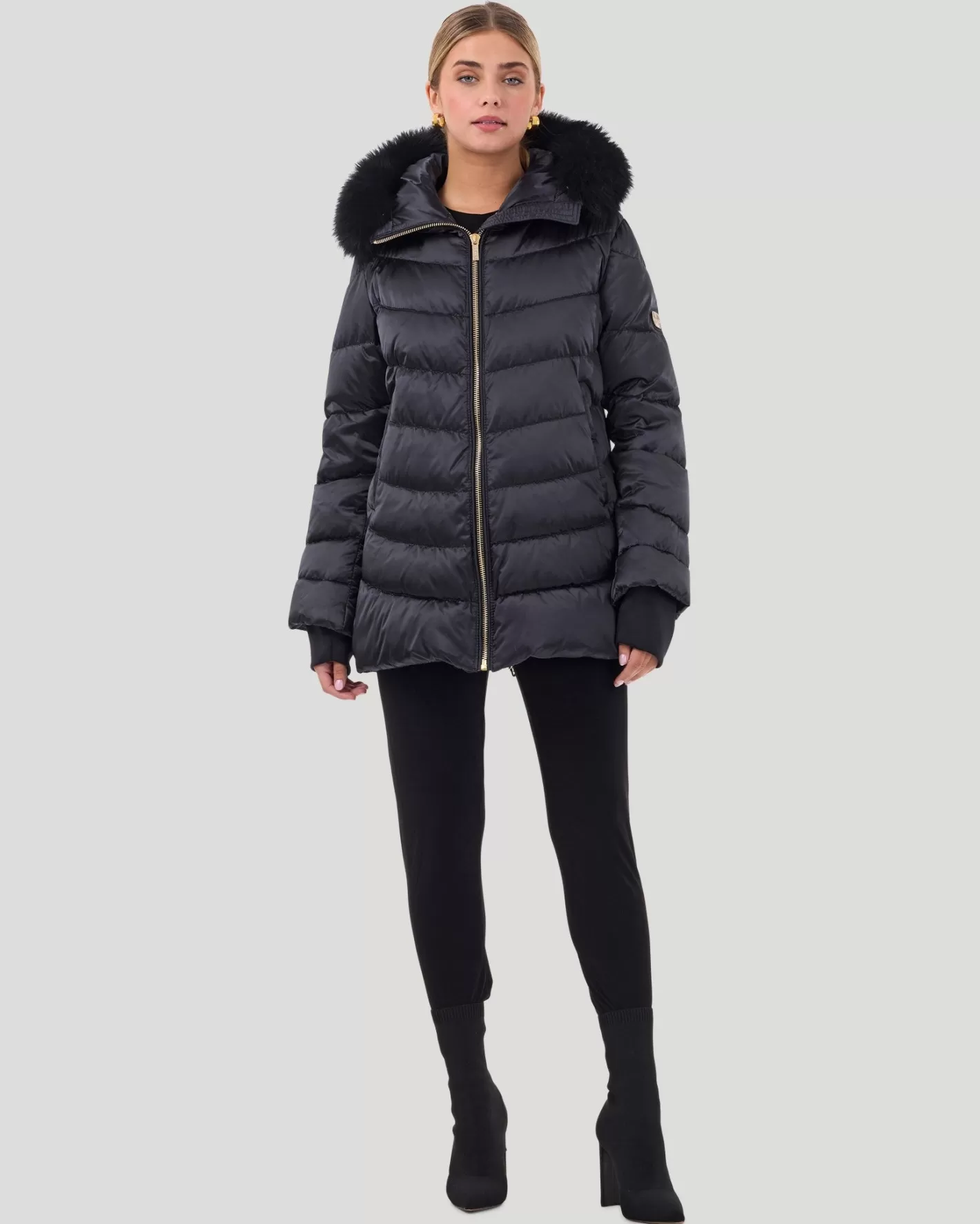 Women GORSKI Montreal Après-Ski Jacket With Detachable Toscana Shearling Lamb Hood Trim