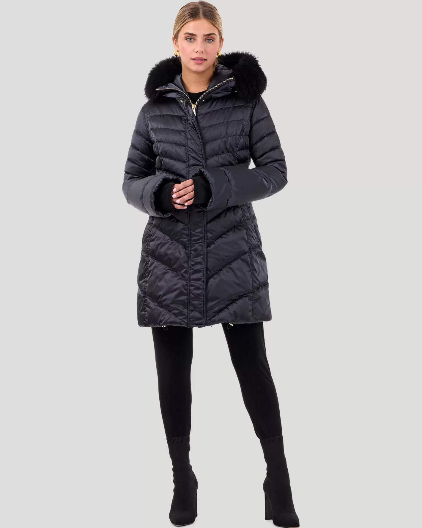 Women GORSKI Montreal Après-Ski Jacket With Detachable Toscana Shearling Lamb Hood Trim