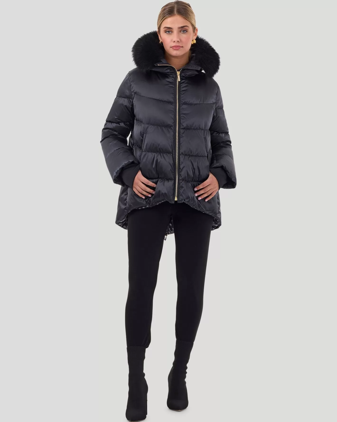 Women GORSKI Montreal Après-Ski Jacket With Detachable Toscana Shearling Lamb Hood Trim