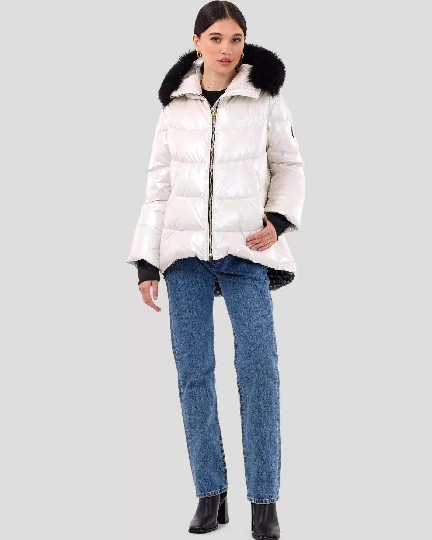 Women GORSKI Montreal Après-Ski Jacket With Detachable Toscana Shearling Lamb Hood Trim