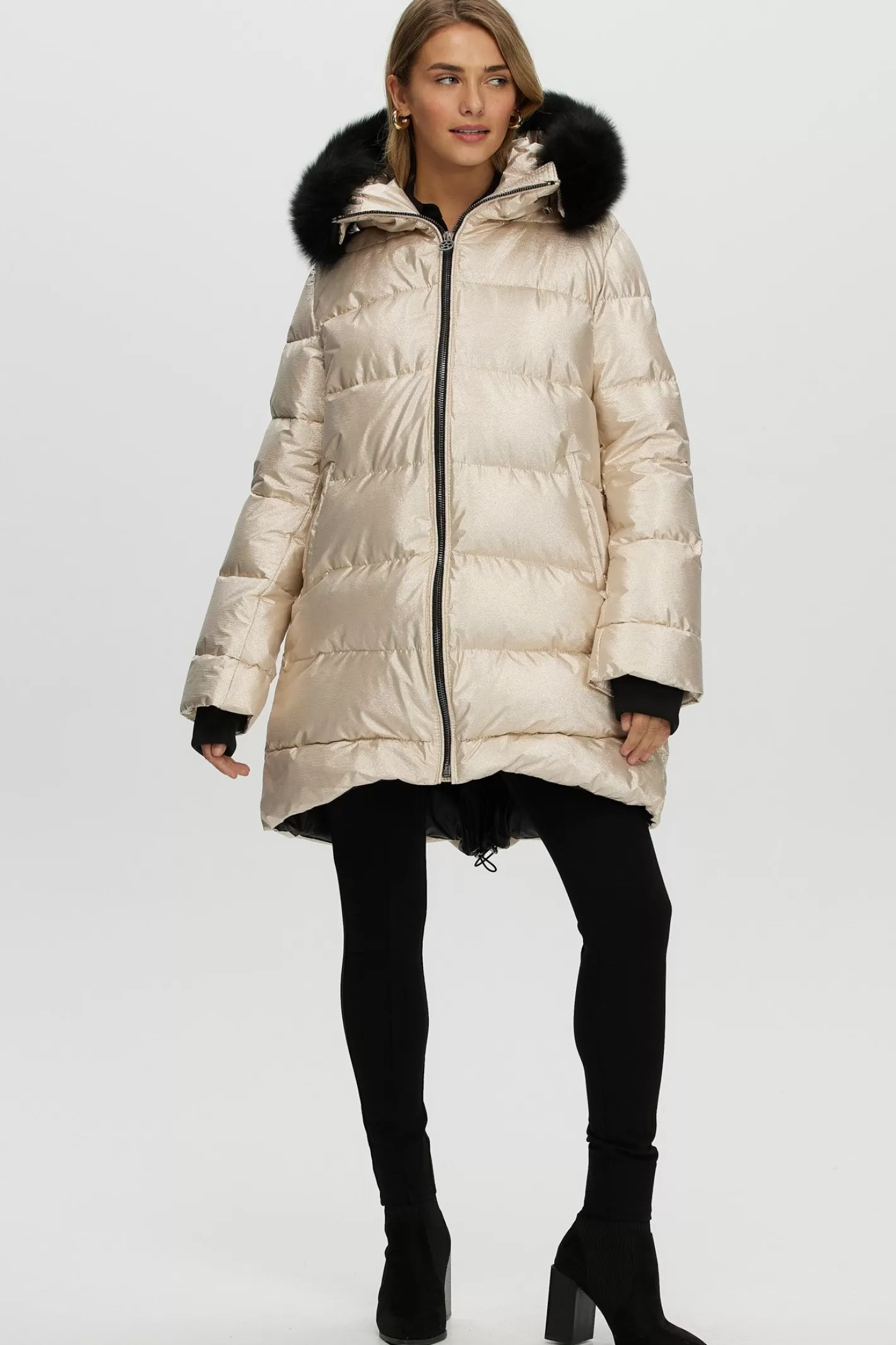 Women GORSKI Montreal Après-Ski Jacket With Detachable Toscana Shearling Lamb Hood Trim