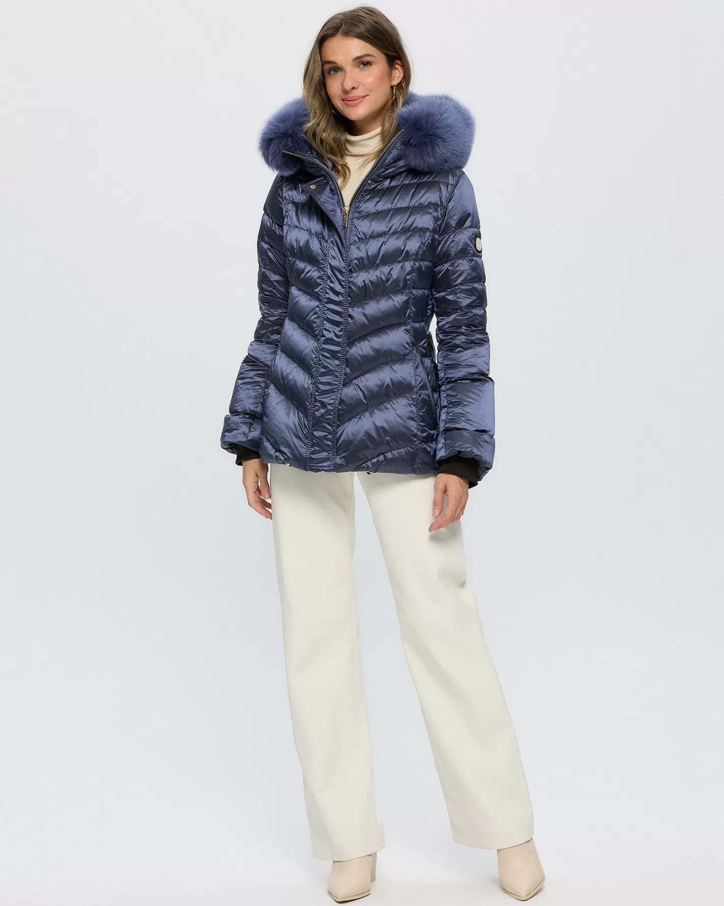 Women GORSKI Montreal Après-Ski Jacket With Detachable Toscana Shearling Lamb Hood Trim