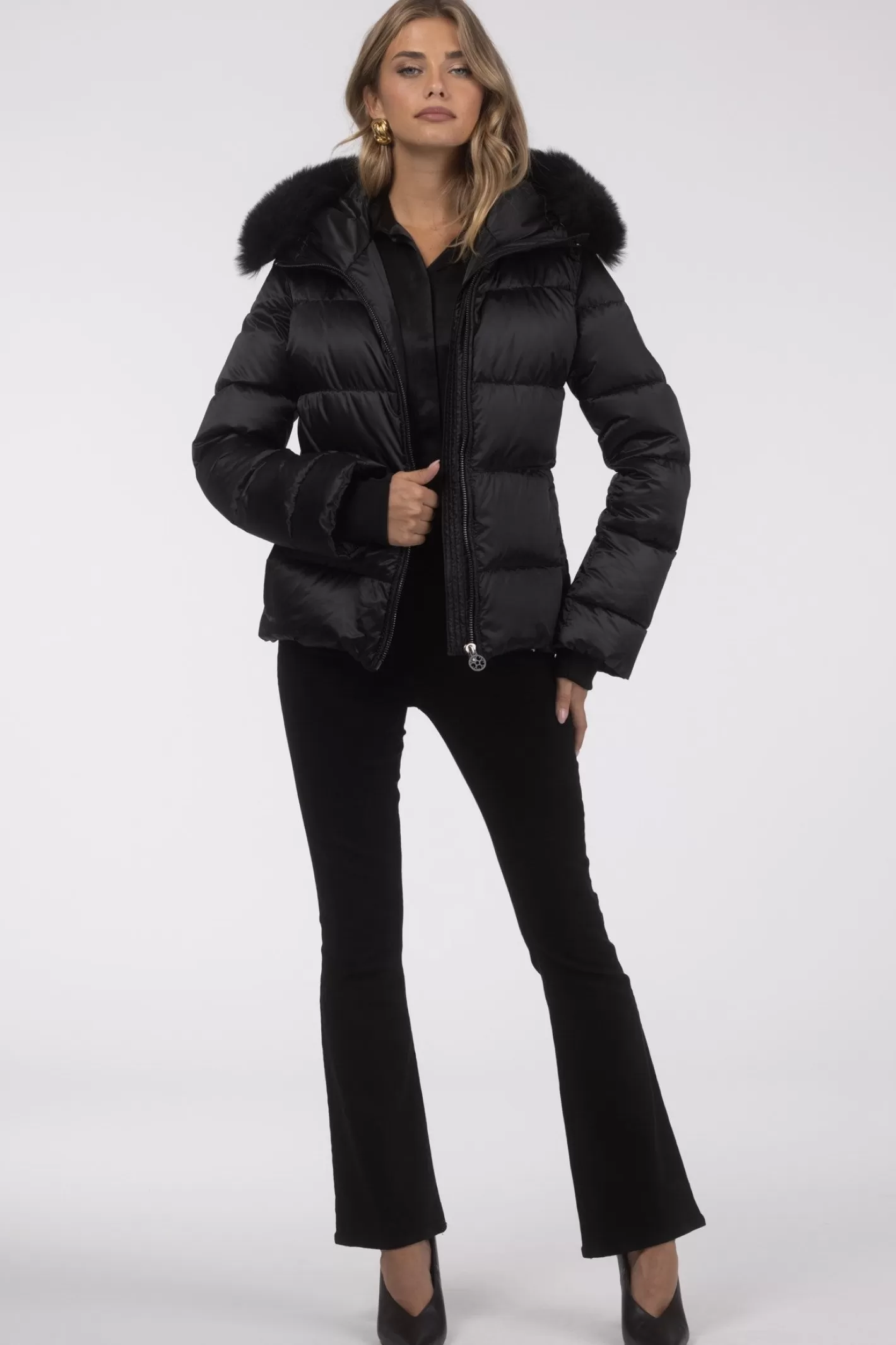 Women GORSKI Montreal Après-Ski Jacket With Detachable Toscana Shearling Lamb Hood Trim