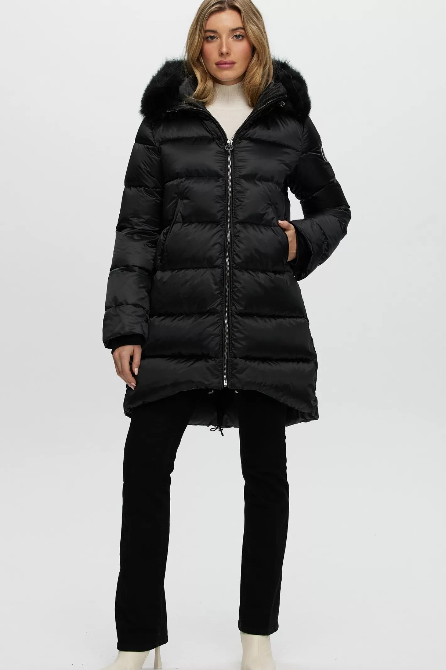 Women GORSKI Montreal Après-Ski Jacket With Detachable Toscana Shearling Lamb Hood Trim