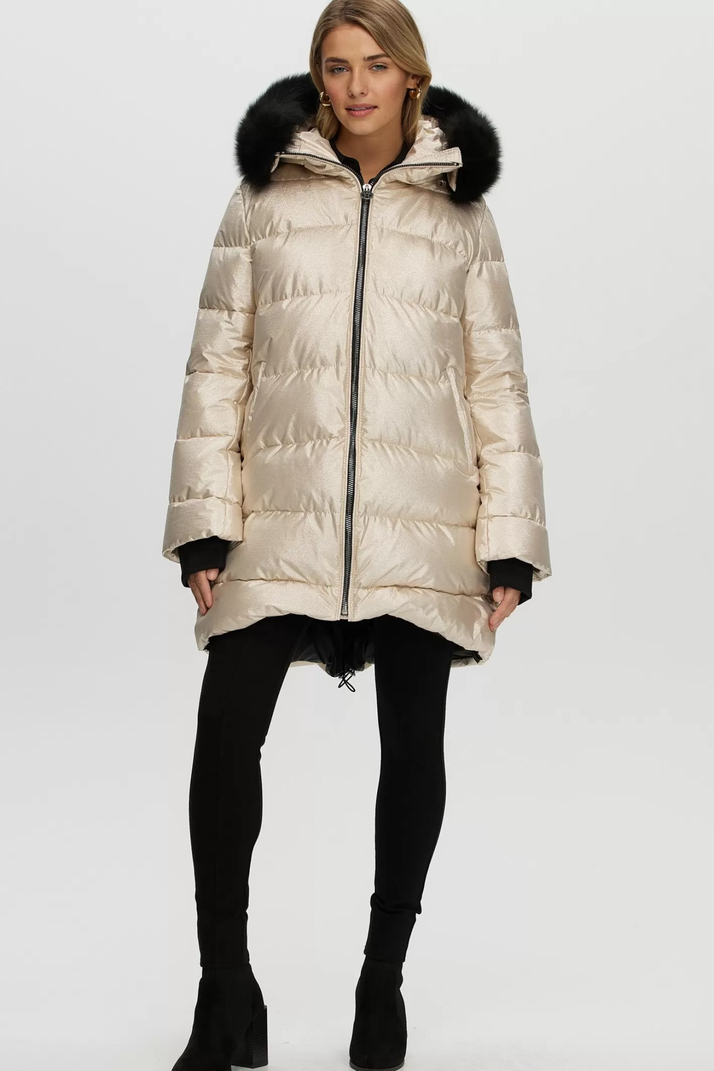 Women GORSKI Montreal Après-Ski Jacket With Detachable Toscana Shearling Lamb Hood Trim