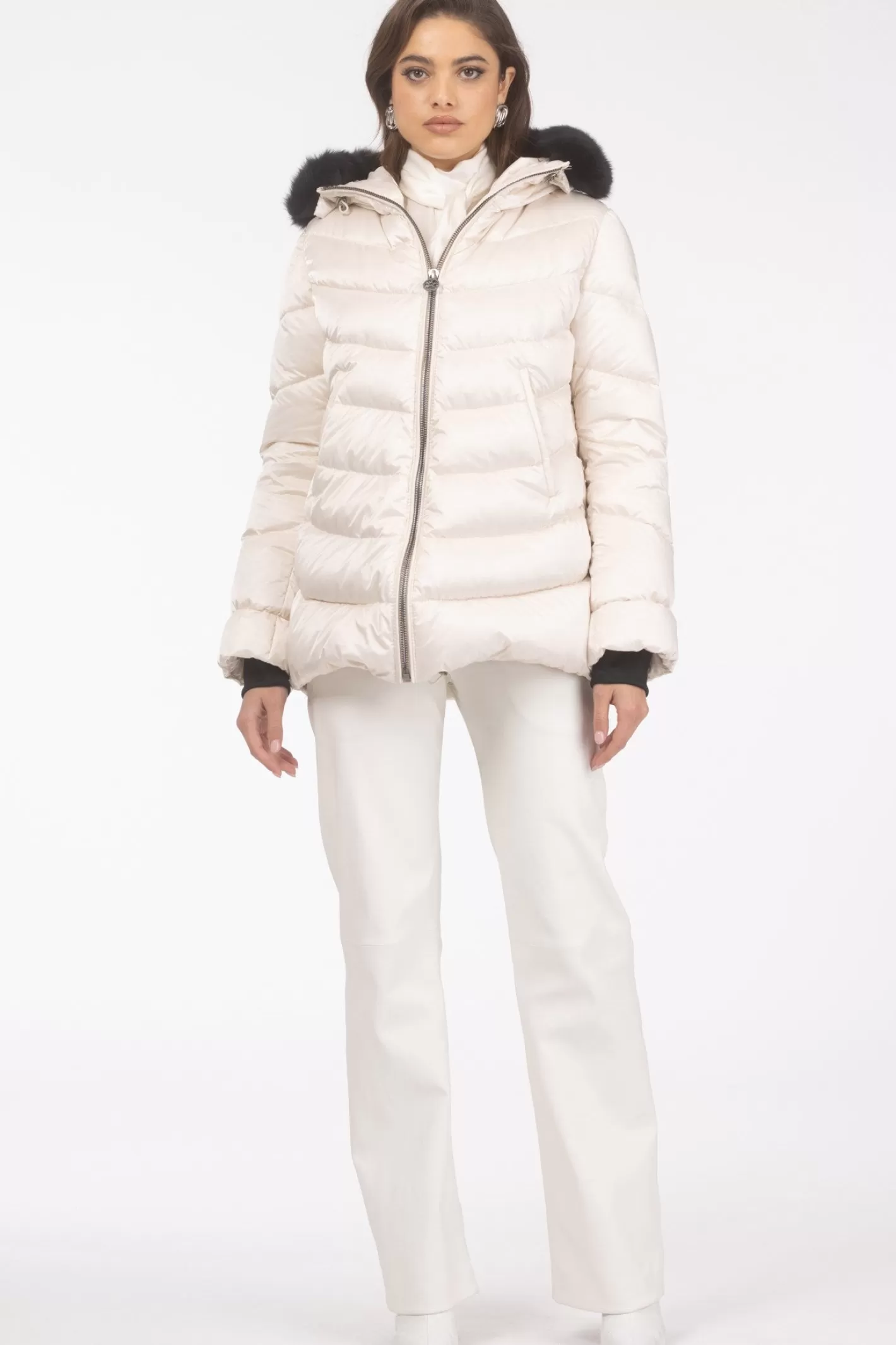 Women GORSKI Montreal Après-Ski Jacket With Detachable Toscana Shearling Lamb Hood Trim