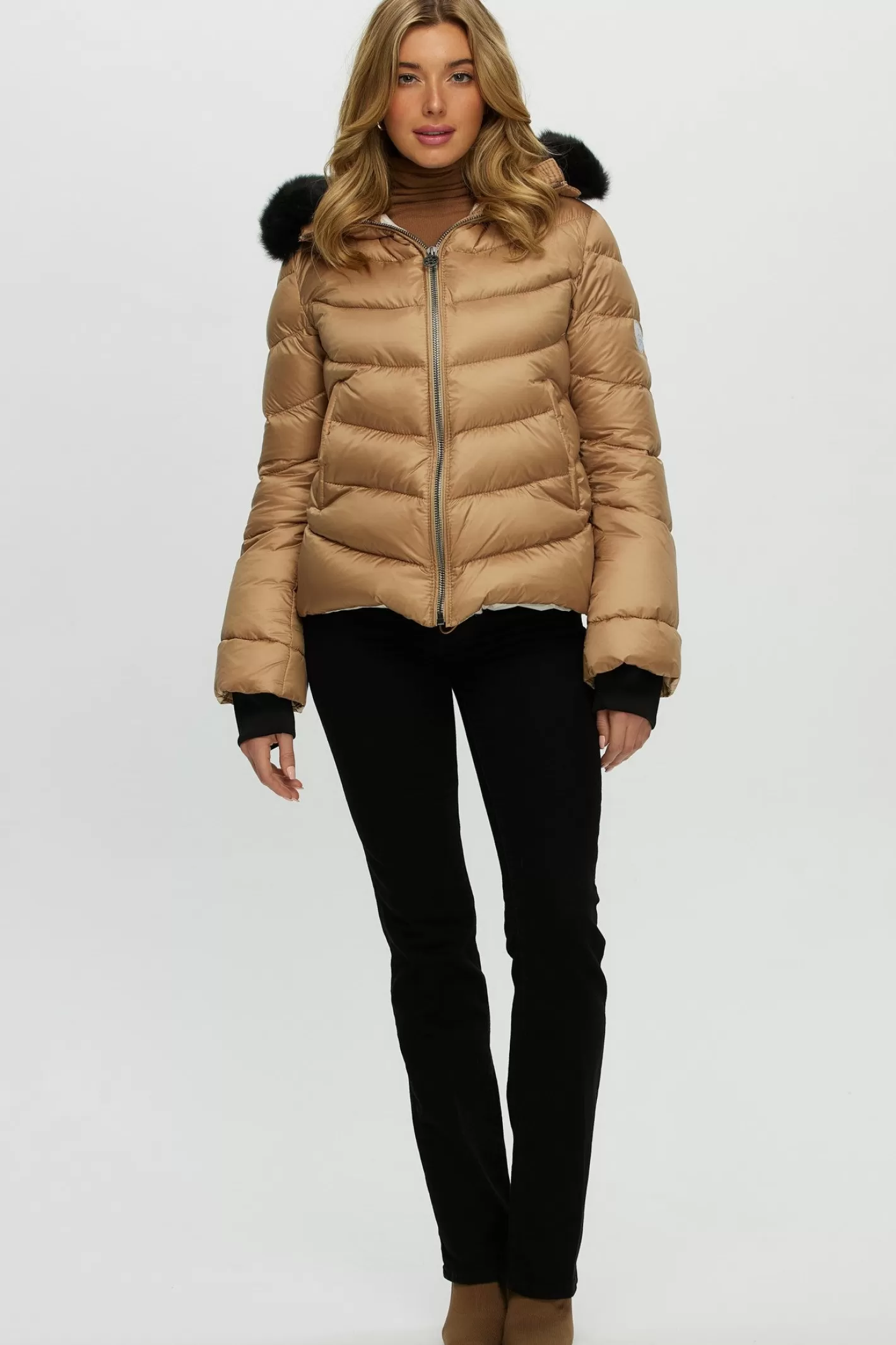 Women GORSKI Montreal Après-Ski Jacket With Detachable Toscana Shearling Lamb Hood Trim