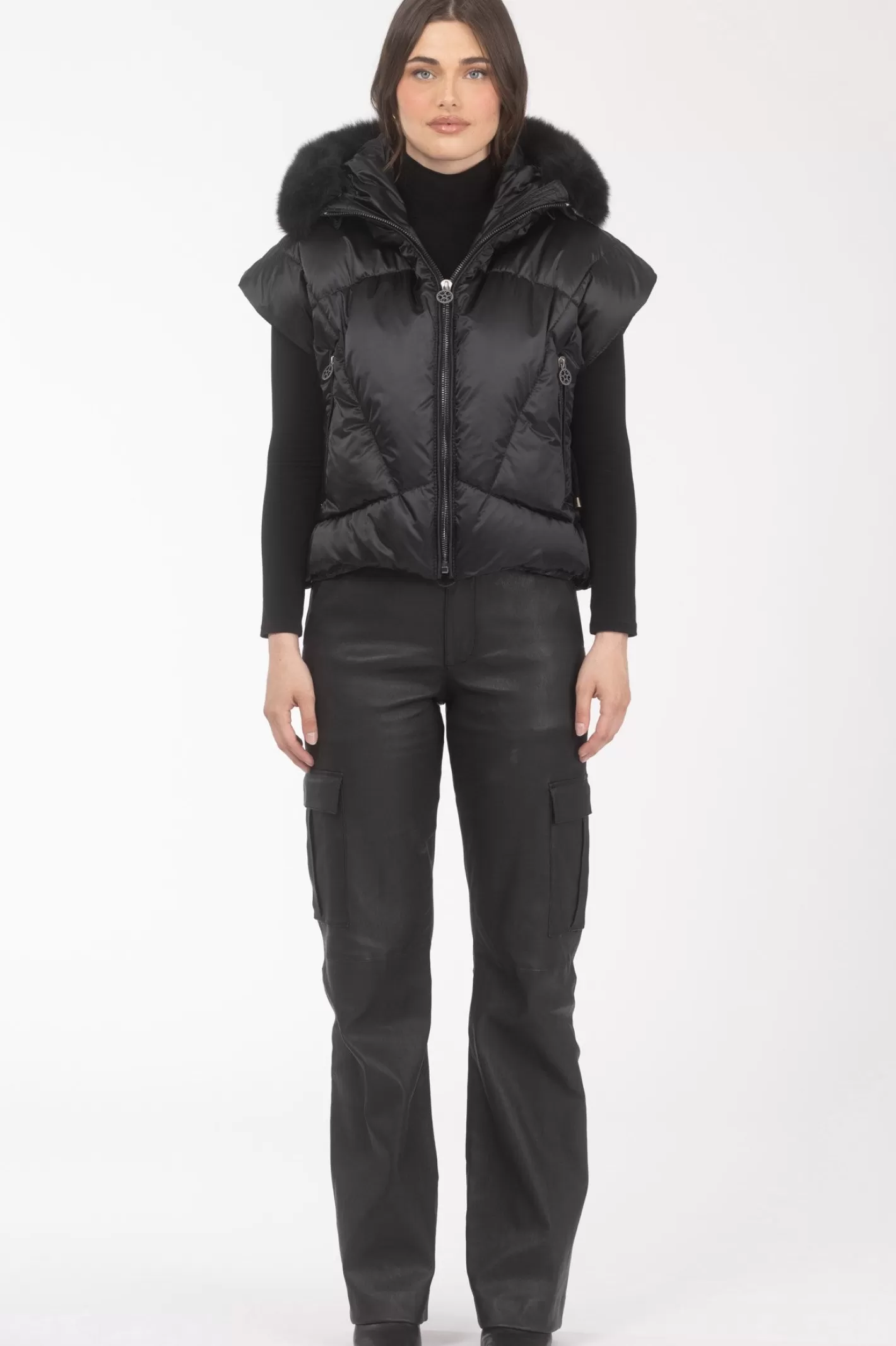 Women GORSKI Montreal Après-Ski Vest With Detachable Toscana Shearling Lamb Hood Trim