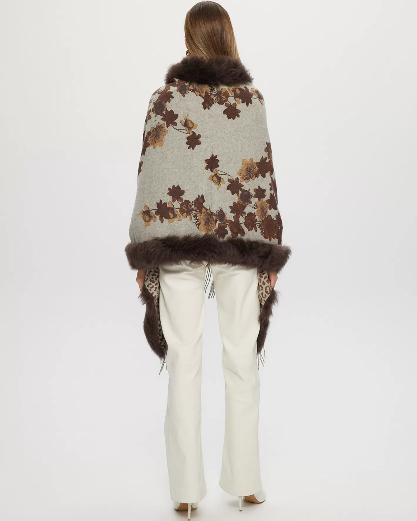 Women GORSKI Montreal Double Face Select Cashmere Stole With Toscana Shearling Lamb Trim
