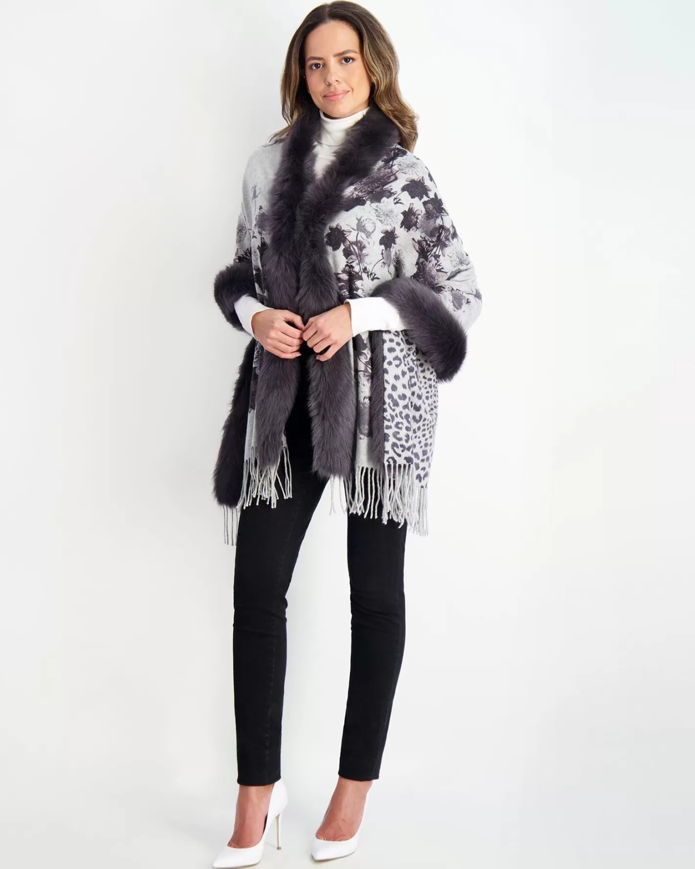 Women GORSKI Montreal Double Face Select Cashmere Stole With Toscana Shearling Lamb Trim