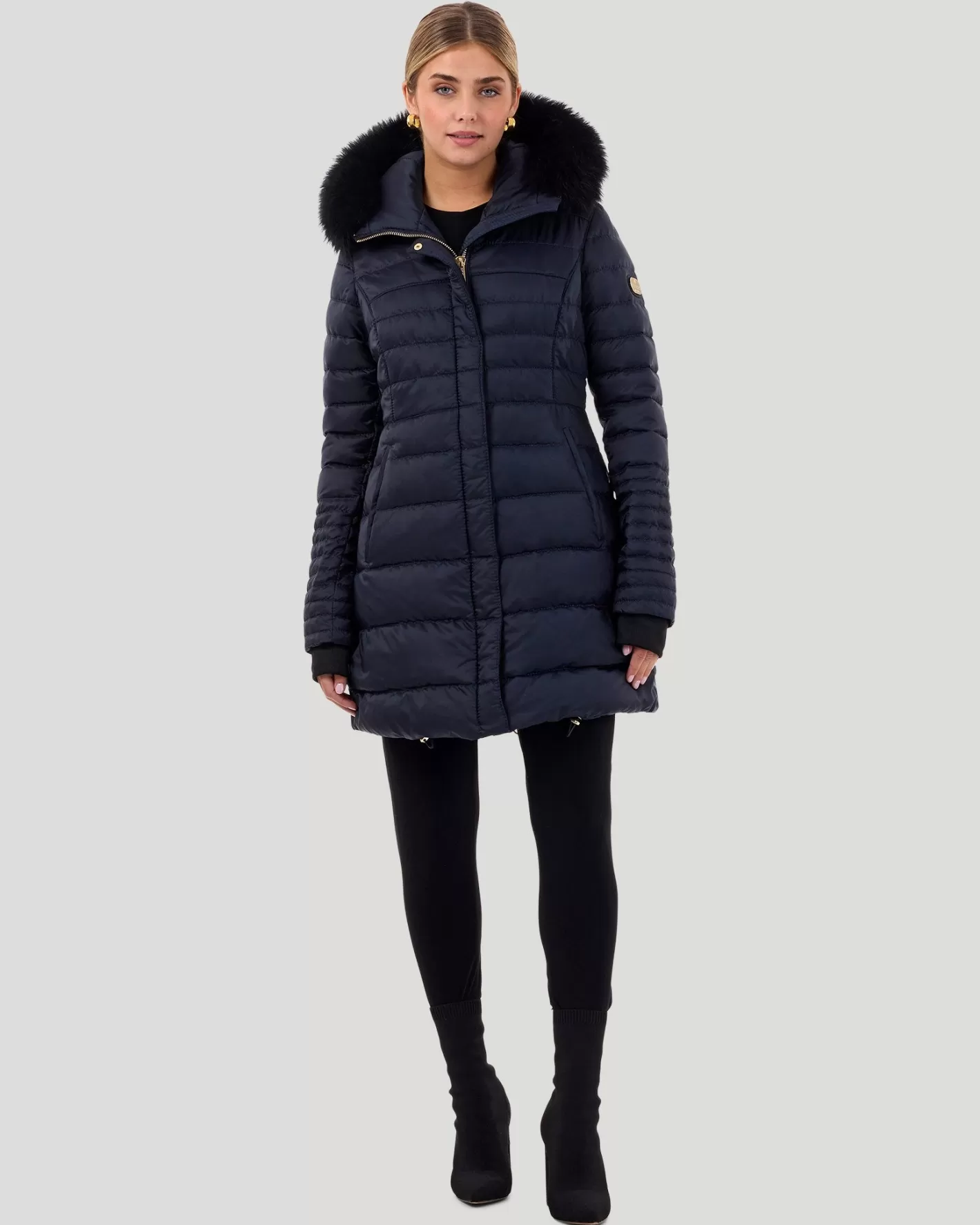 Women GORSKI Montreal Horizontal Après-Ski Jacket With Detachable Toscana Shearling Lamb Hood Trim