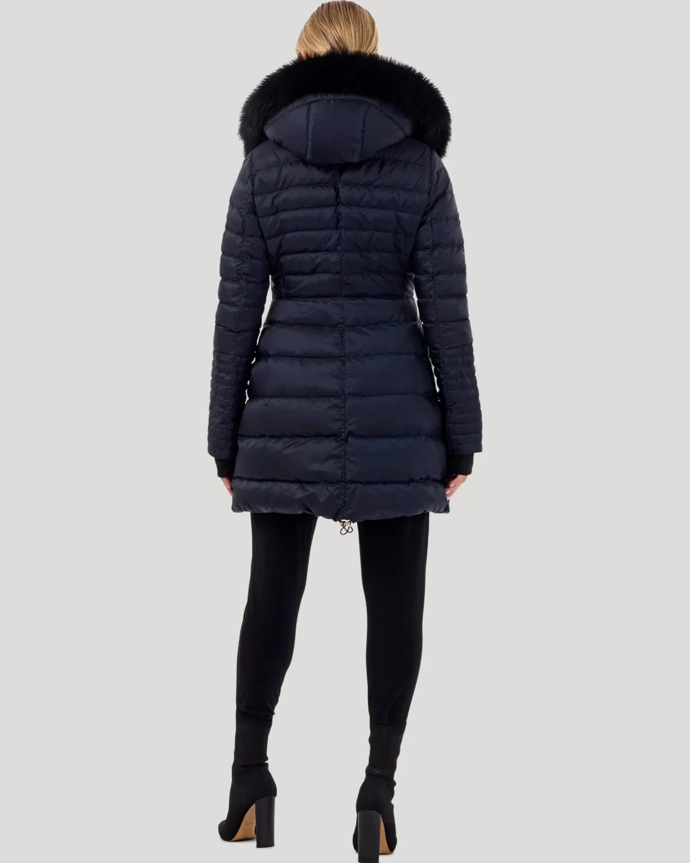 Women GORSKI Montreal Horizontal Après-Ski Jacket With Detachable Toscana Shearling Lamb Hood Trim