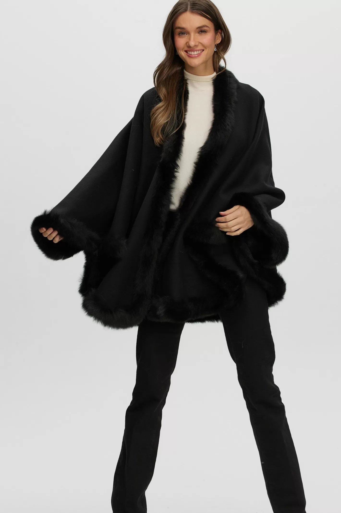 Women GORSKI Montreal Loro Piana Cashmere & Wool Cape With Merinillo Shearling Lamb Trim