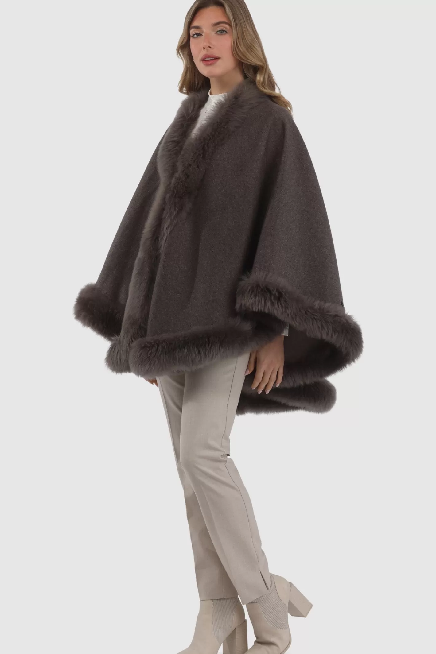 Women GORSKI Montreal Loro Piana Cashmere & Wool Cape With Merinillo Shearling Lamb Trim