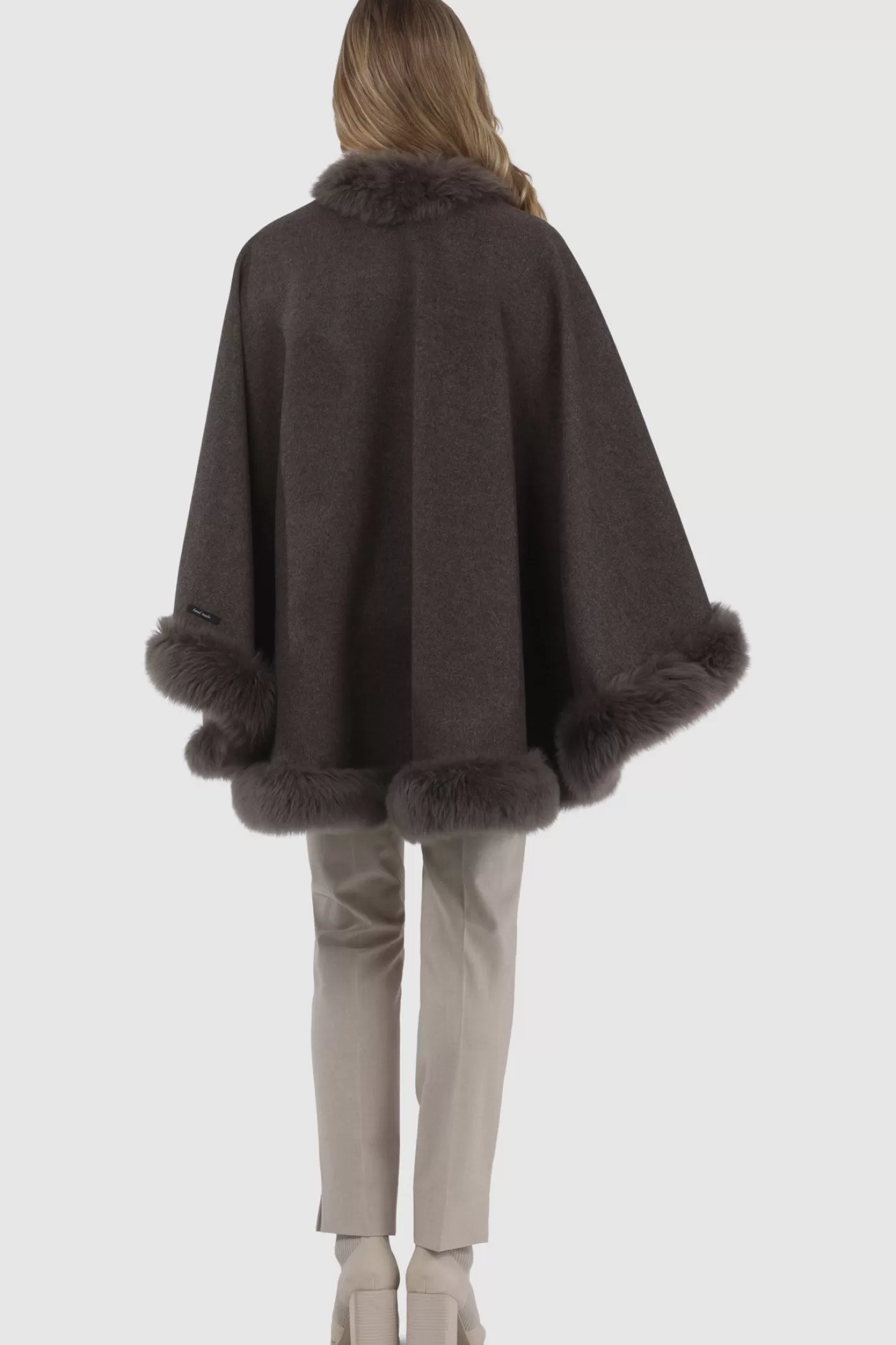 Women GORSKI Montreal Loro Piana Cashmere & Wool Cape With Merinillo Shearling Lamb Trim