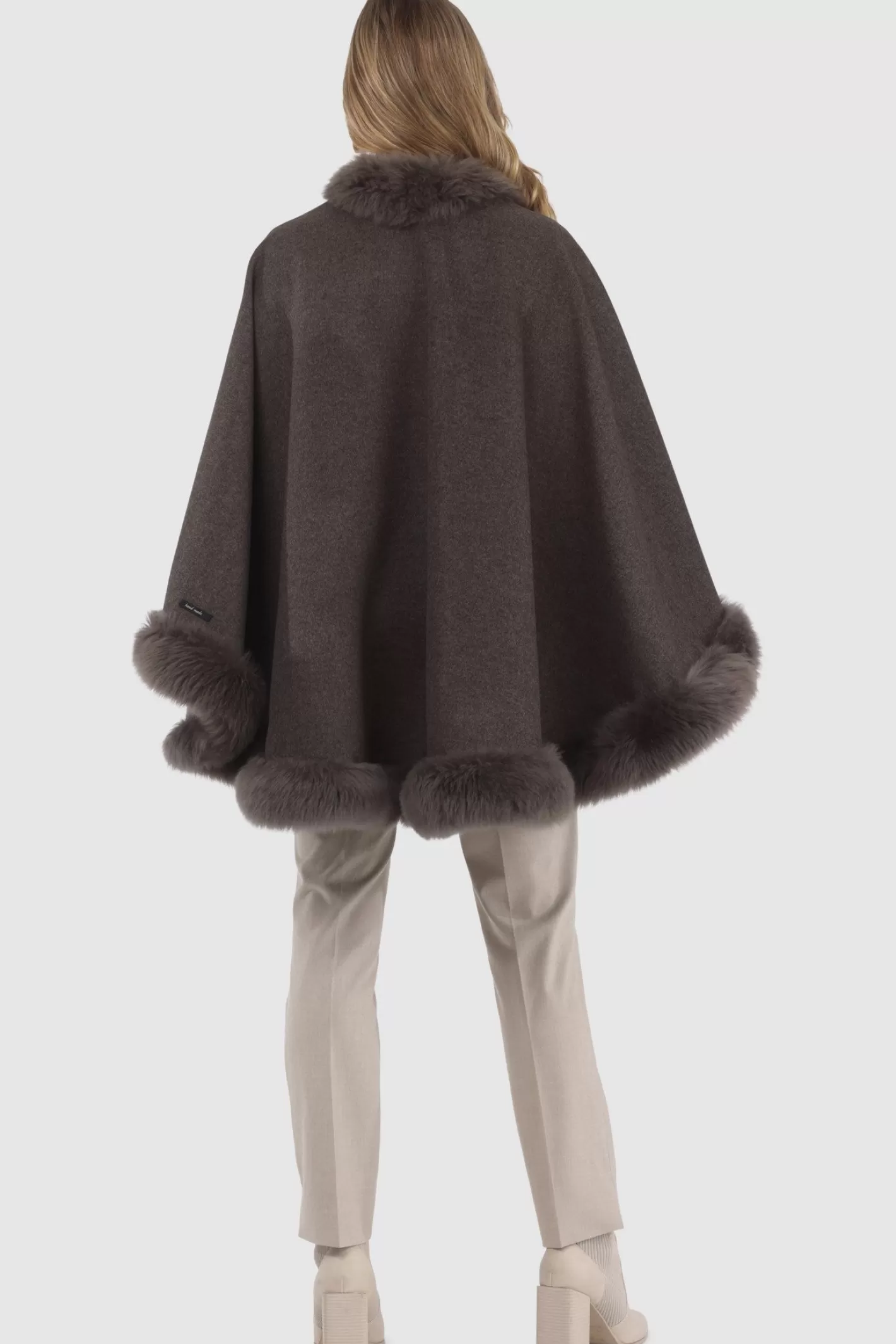 Women GORSKI Montreal Loro Piana Cashmere & Wool Cape With Merinillo Shearling Lamb Trim