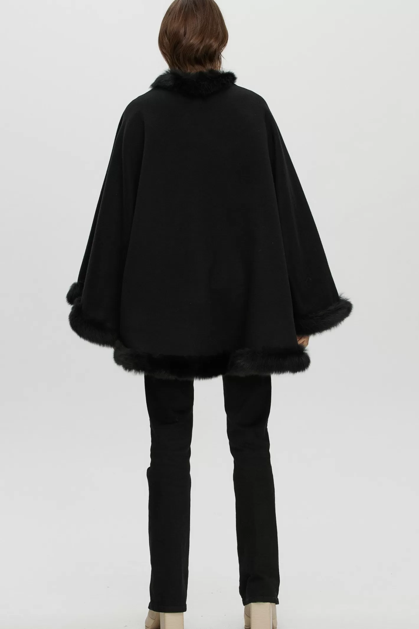 Women GORSKI Montreal Loro Piana Cashmere & Wool Cape With Merinillo Shearling Lamb Trim