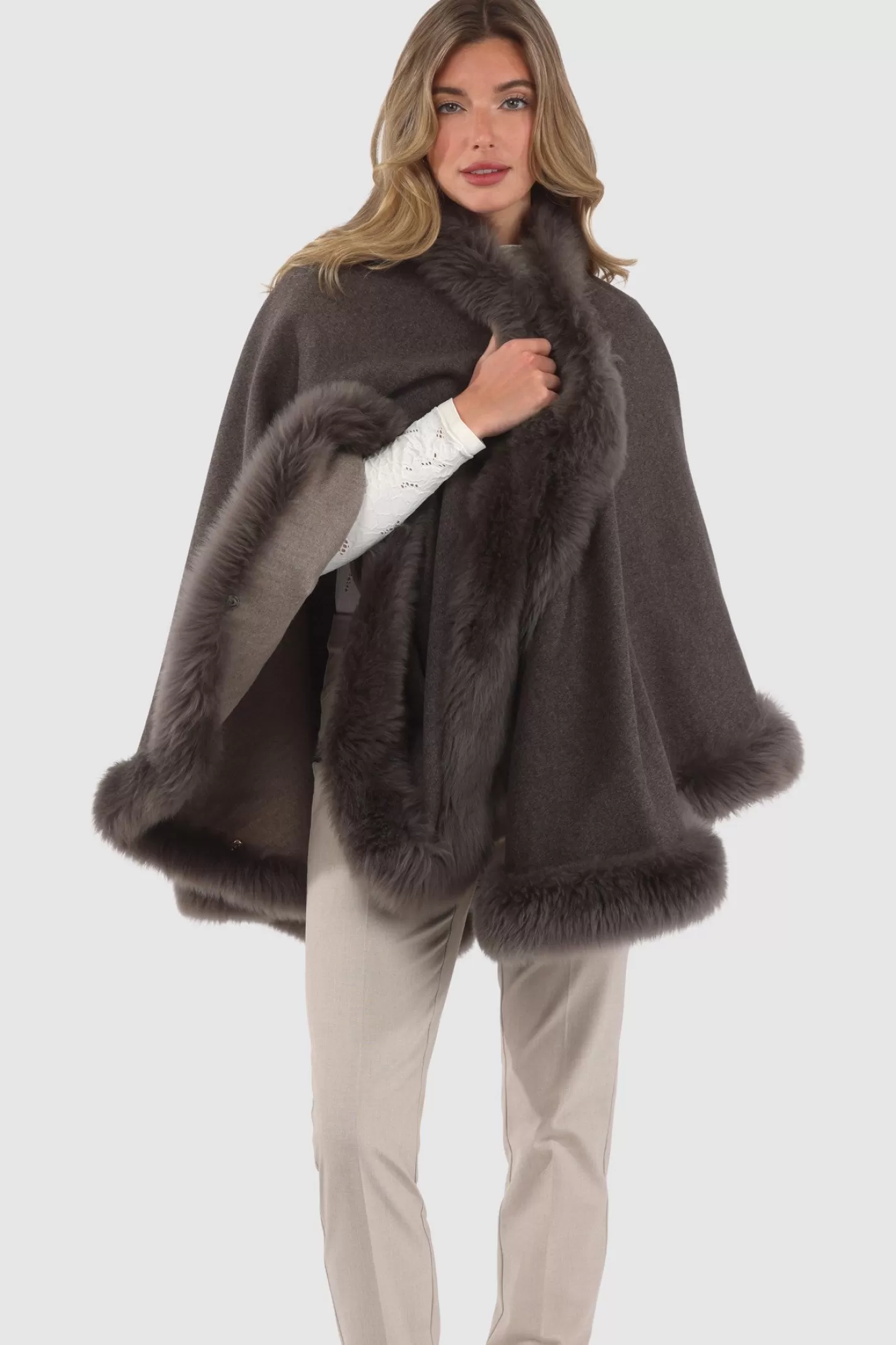 Women GORSKI Montreal Loro Piana Cashmere & Wool Cape With Merinillo Shearling Lamb Trim