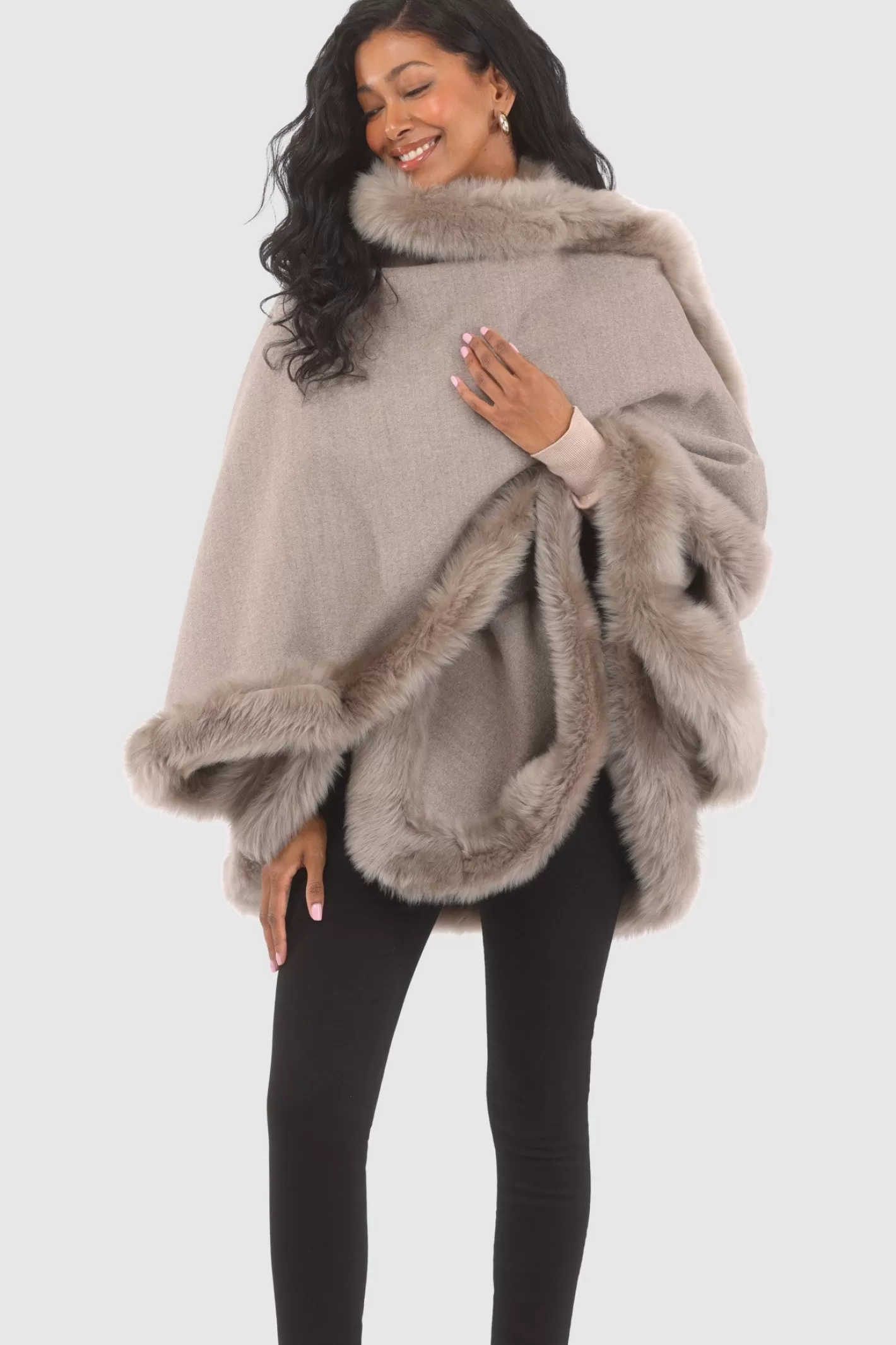 Women GORSKI Montreal Loro Piana Cashmere & Wool Cape With Merinillo Shearling Lamb Trim