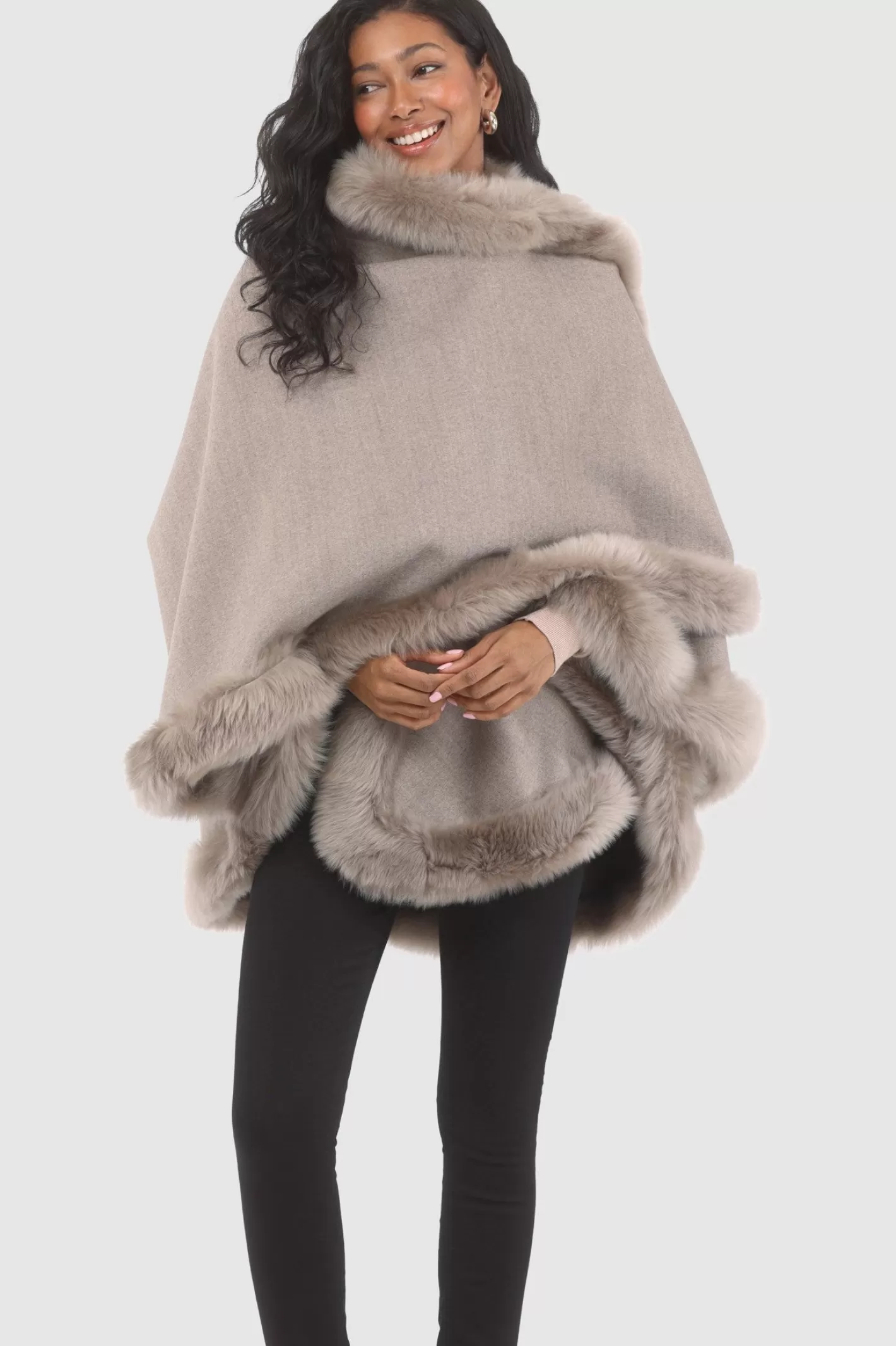 Women GORSKI Montreal Loro Piana Cashmere & Wool Cape With Merinillo Shearling Lamb Trim