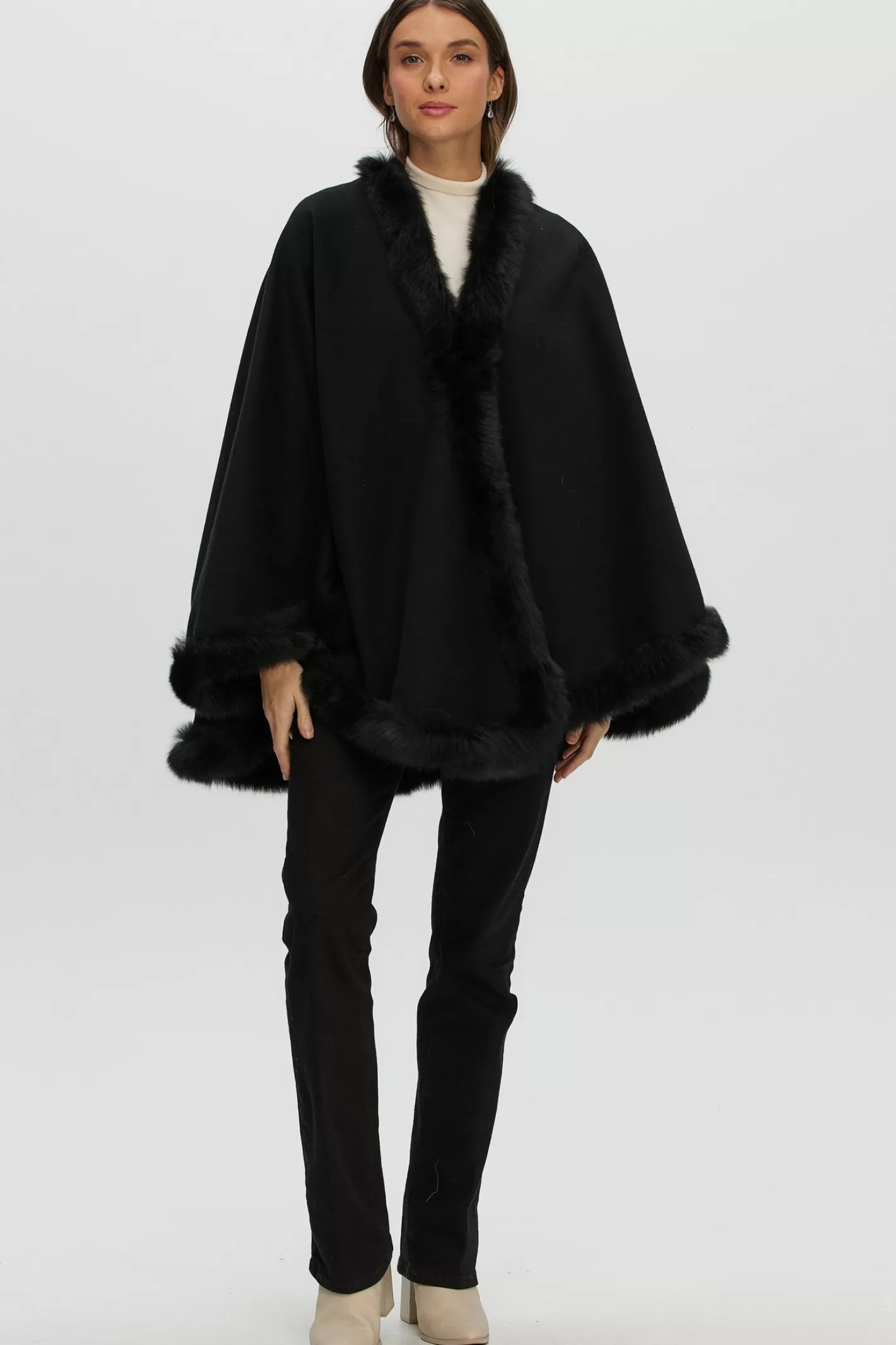 Women GORSKI Montreal Loro Piana Cashmere & Wool Cape With Merinillo Shearling Lamb Trim