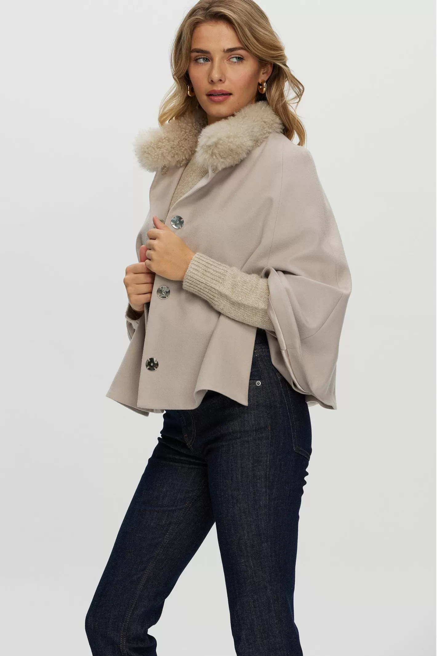 Women GORSKI Montreal Loro Piana Cashmere Cape With Select Cashmere Goat Collar