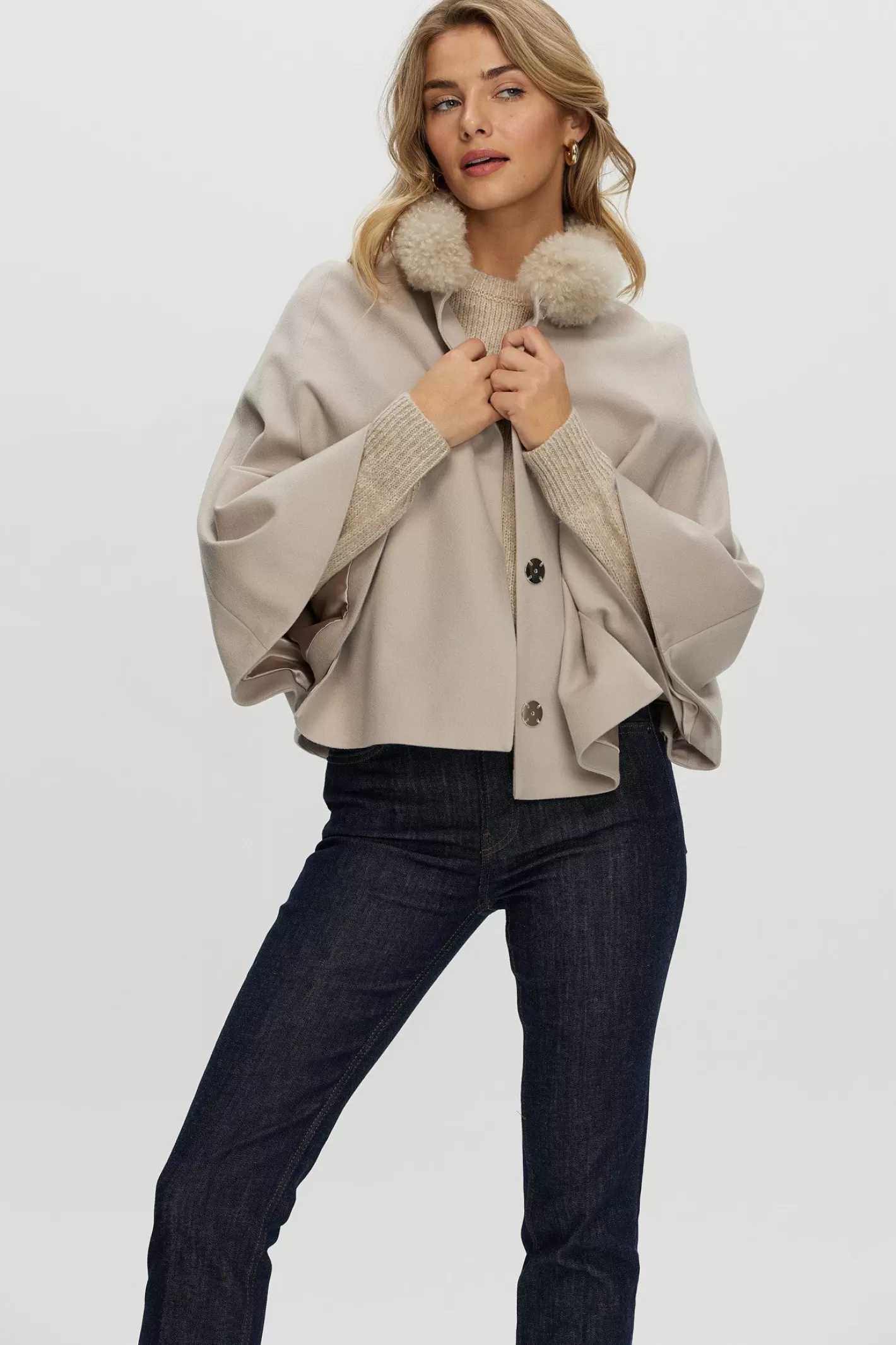 Women GORSKI Montreal Loro Piana Cashmere Cape With Select Cashmere Goat Collar