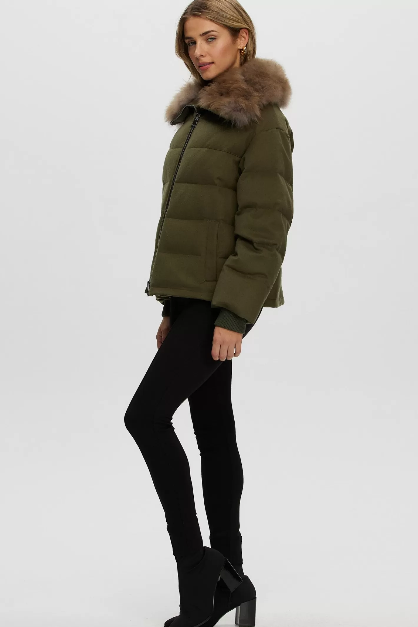 Women GORSKI Montreal Loro Piana Cashmere Down Jacket With Select Cashmere Goat Collar