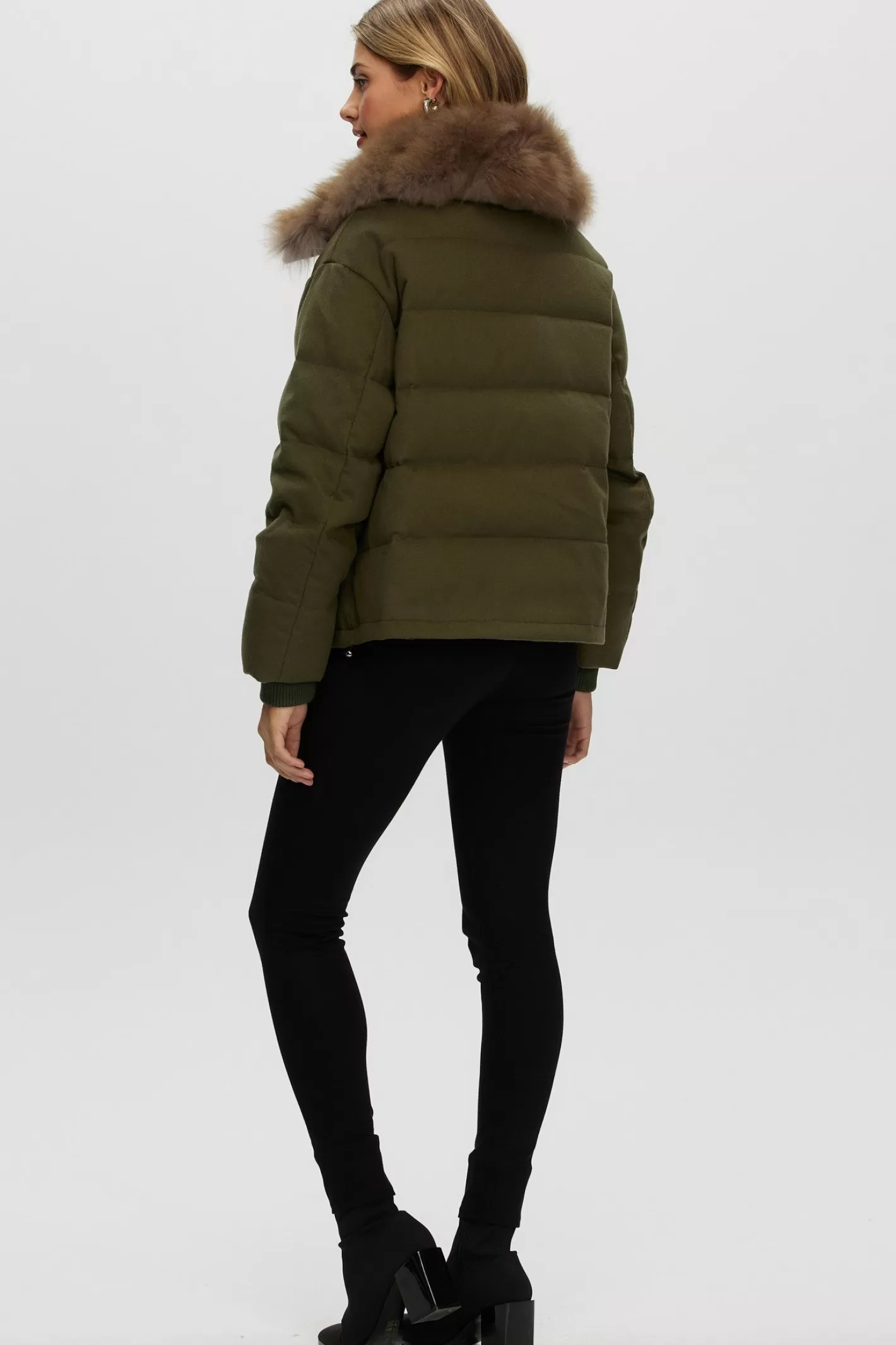 Women GORSKI Montreal Loro Piana Cashmere Down Jacket With Select Cashmere Goat Collar