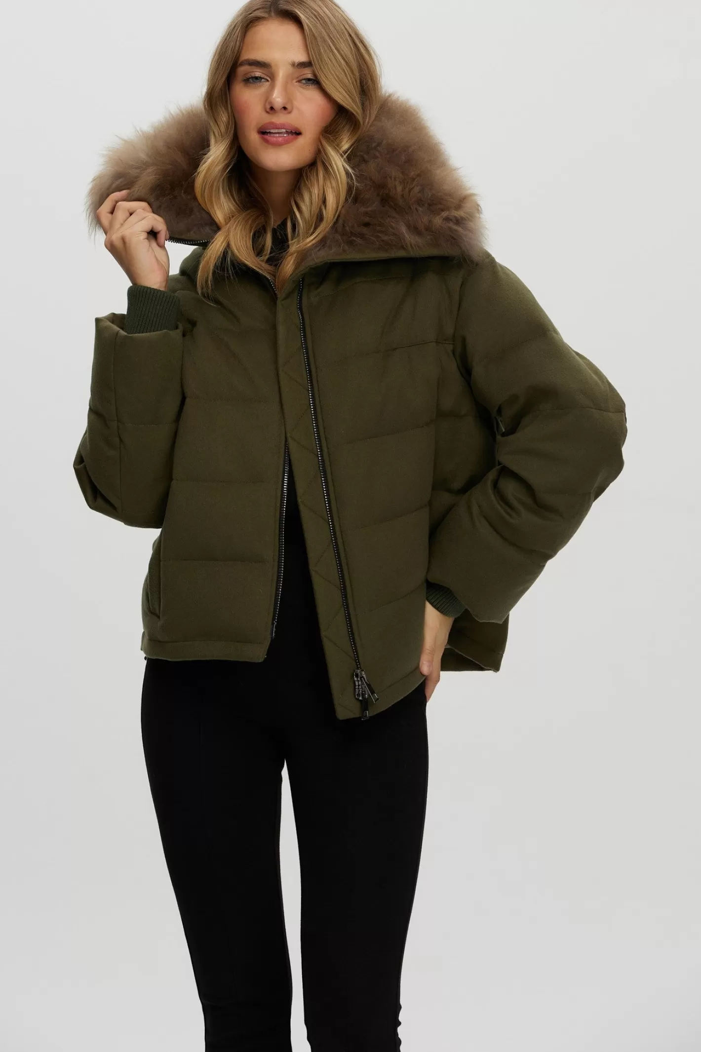 Women GORSKI Montreal Loro Piana Cashmere Down Jacket With Select Cashmere Goat Collar