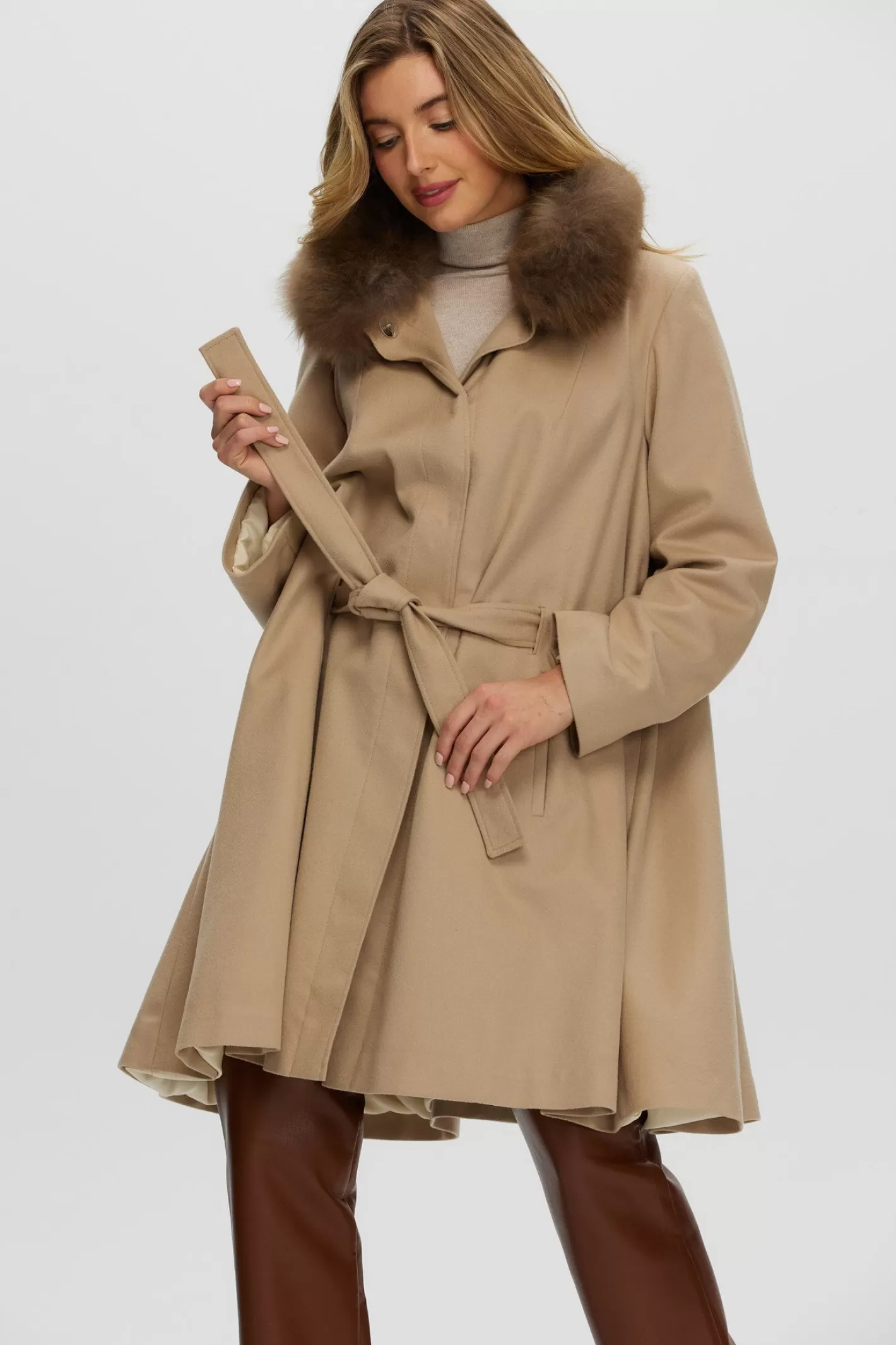 Women GORSKI Montreal Loro Piana Cashmere Stroller With Select Cashmere Goat Collar, Belt
