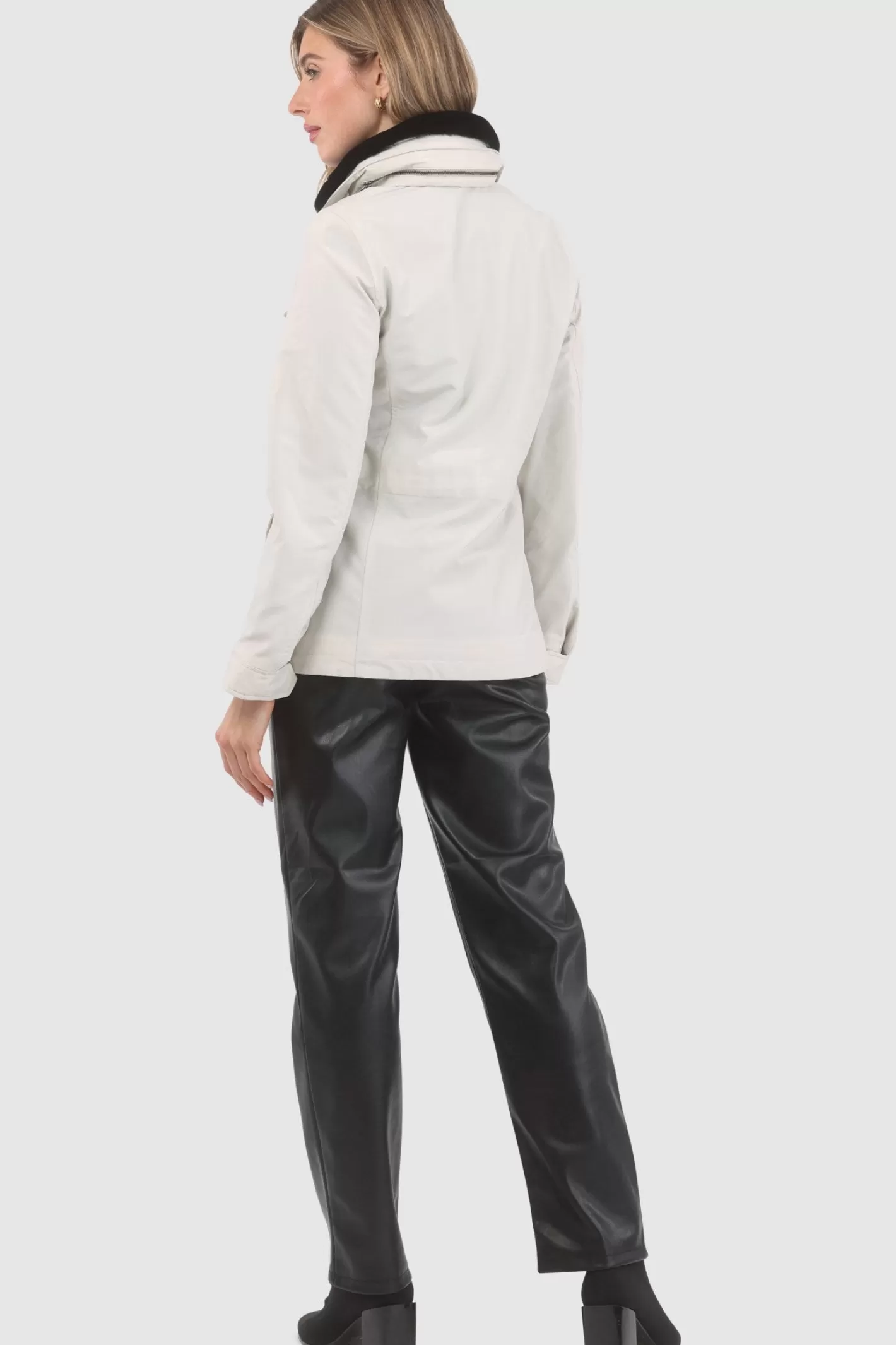 Women GORSKI Montreal Loro Piana Storm System Lined Jacket With Detachable Select Shearling Lamb Collar, Concealed Hood
