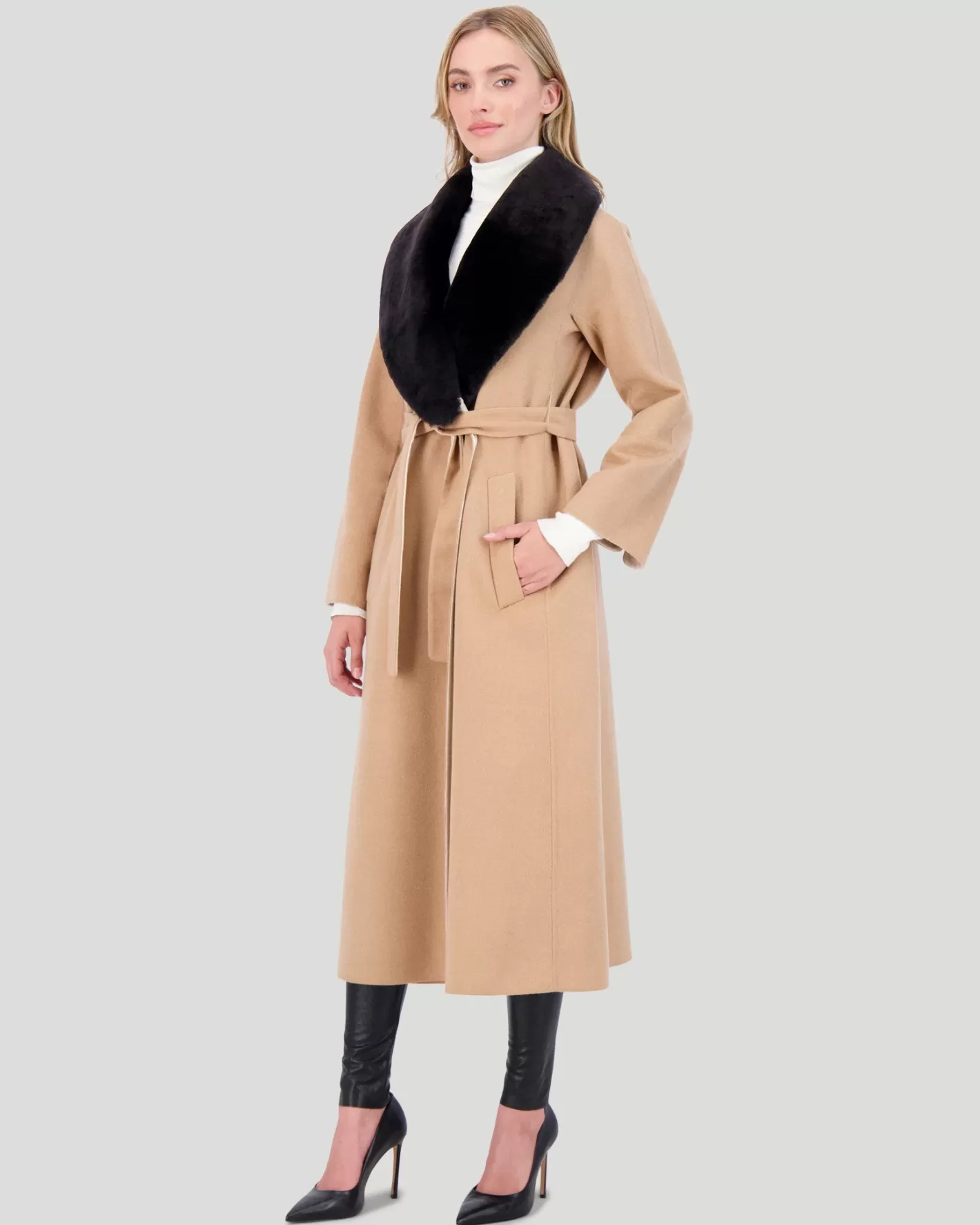 Women GORSKI Montreal Loro Piana Wool Short Coat With Select Shearling Lamb Collar