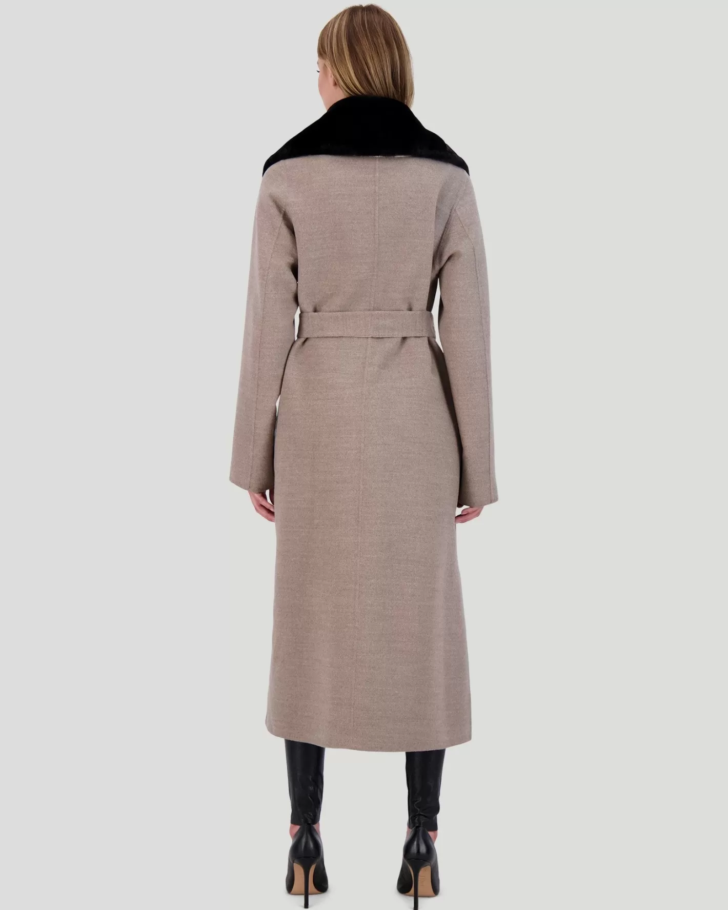 Women GORSKI Montreal Loro Piana Wool Short Coat With Select Shearling Lamb Collar