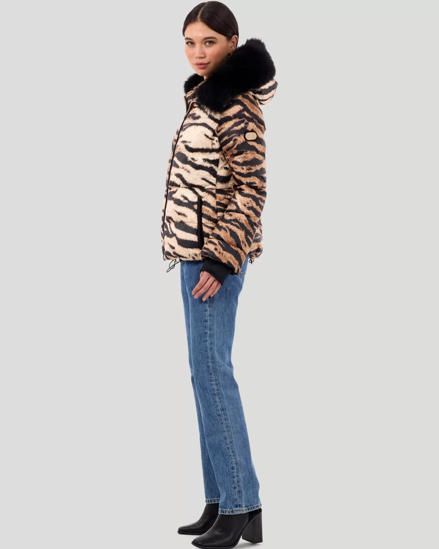 Women GORSKI Montreal Printed Après-Ski Jacket With Detachable Toscana Shearling Lamb Hood Trim