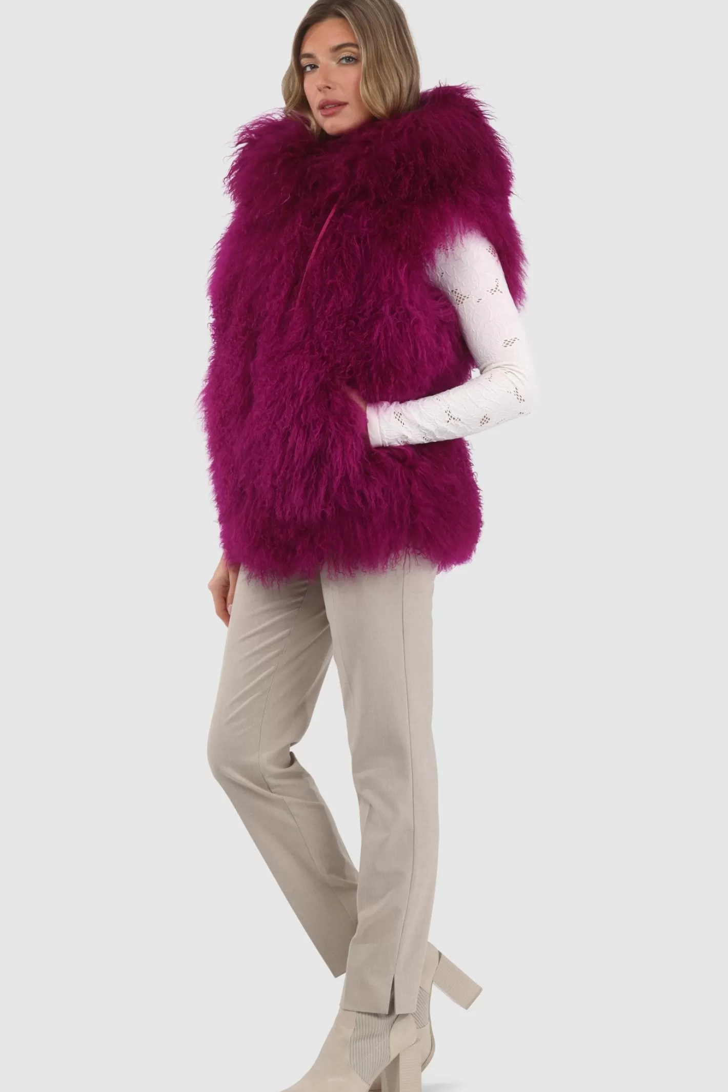 Women GORSKI Montreal Reversible Select Mongolian Shearling Lamb Vest With Loro Piana Cashmere & Wool Back