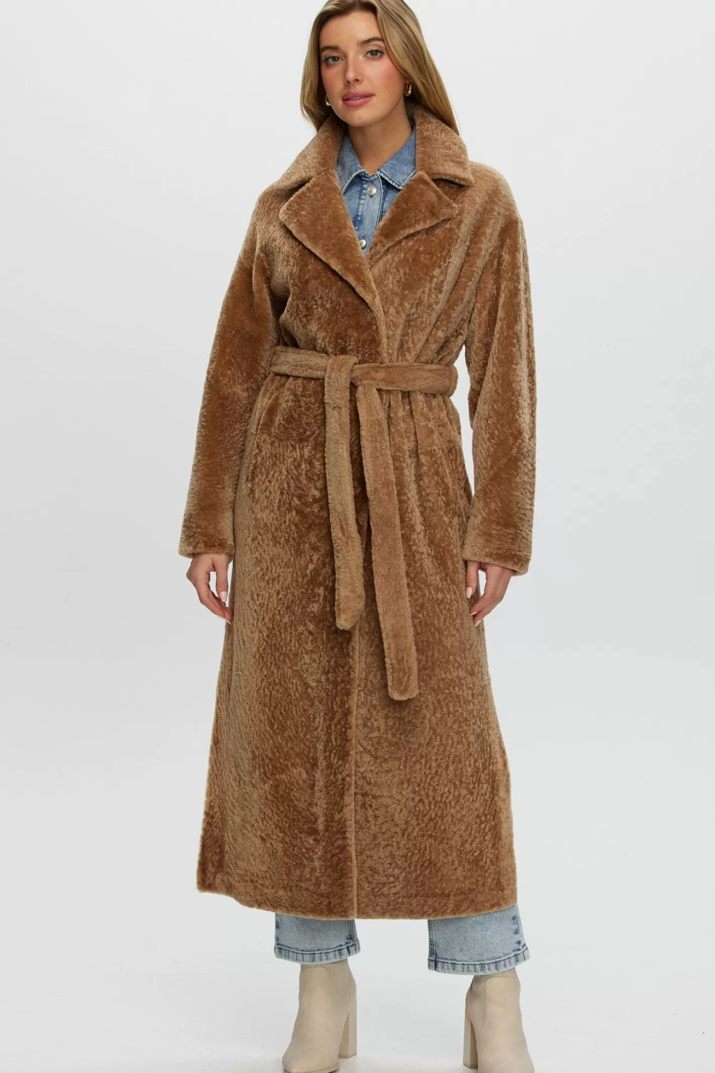Women GORSKI Montreal Reversible Select Shearling Lamb Coat With Side Slits And Belt
