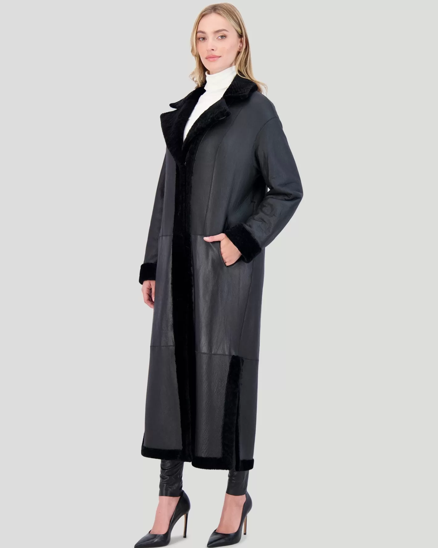Women GORSKI Montreal Reversible Select Shearling Lamb Coat With Side Slits And Belt