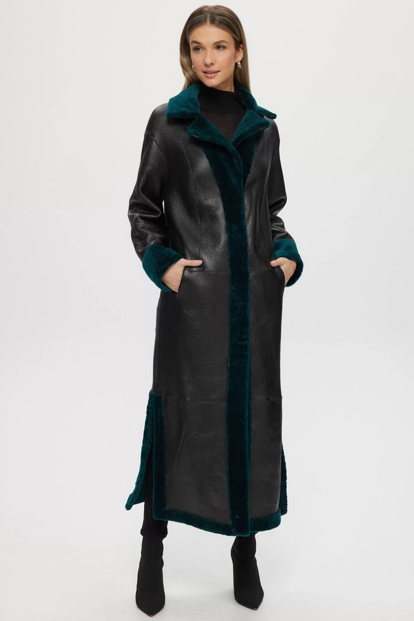 Women GORSKI Montreal Reversible Select Shearling Lamb Coat With Side Slits And Belt