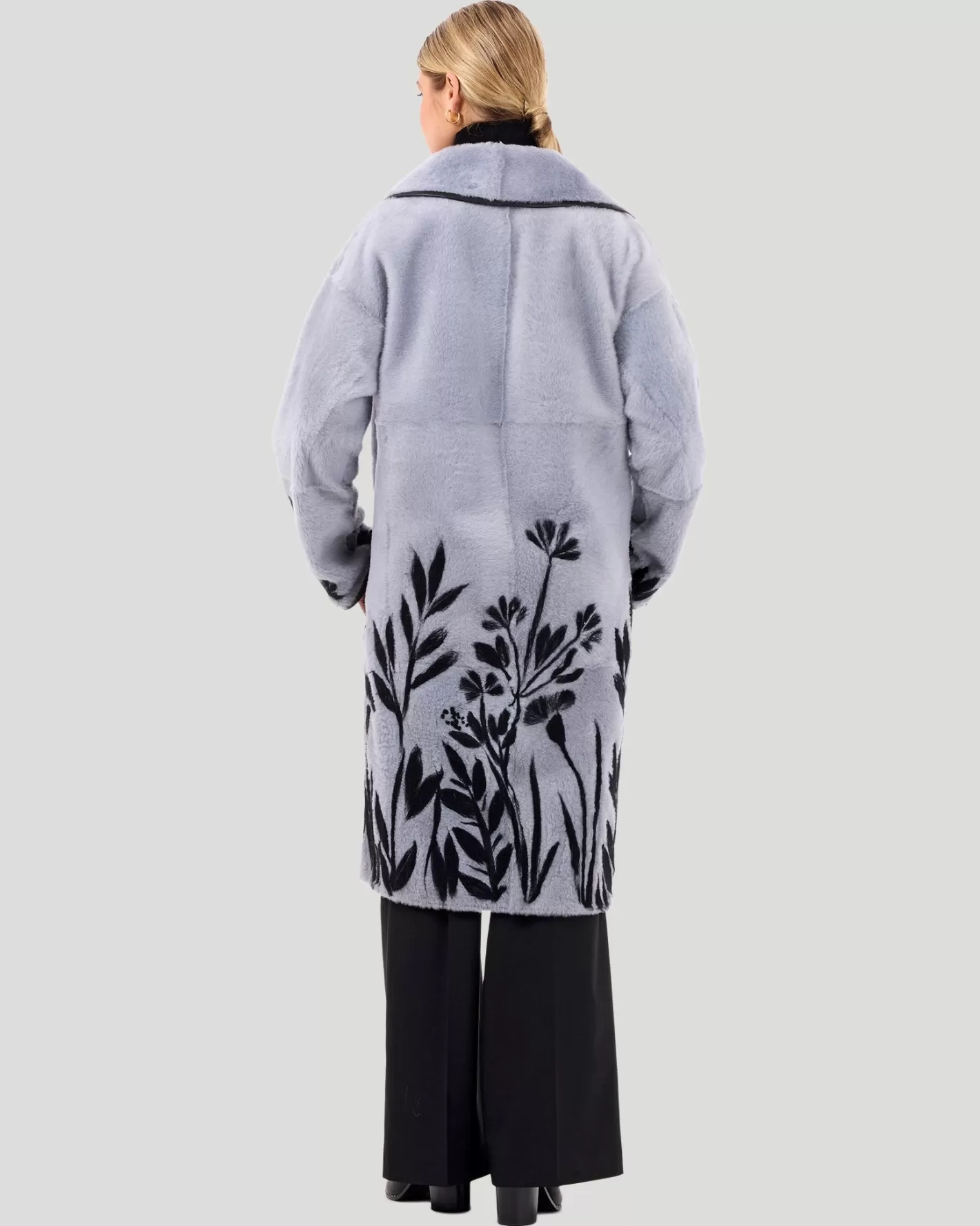 Women GORSKI Montreal Reversible Select Shearling Lamb Short Coat With Floral Embroidery
