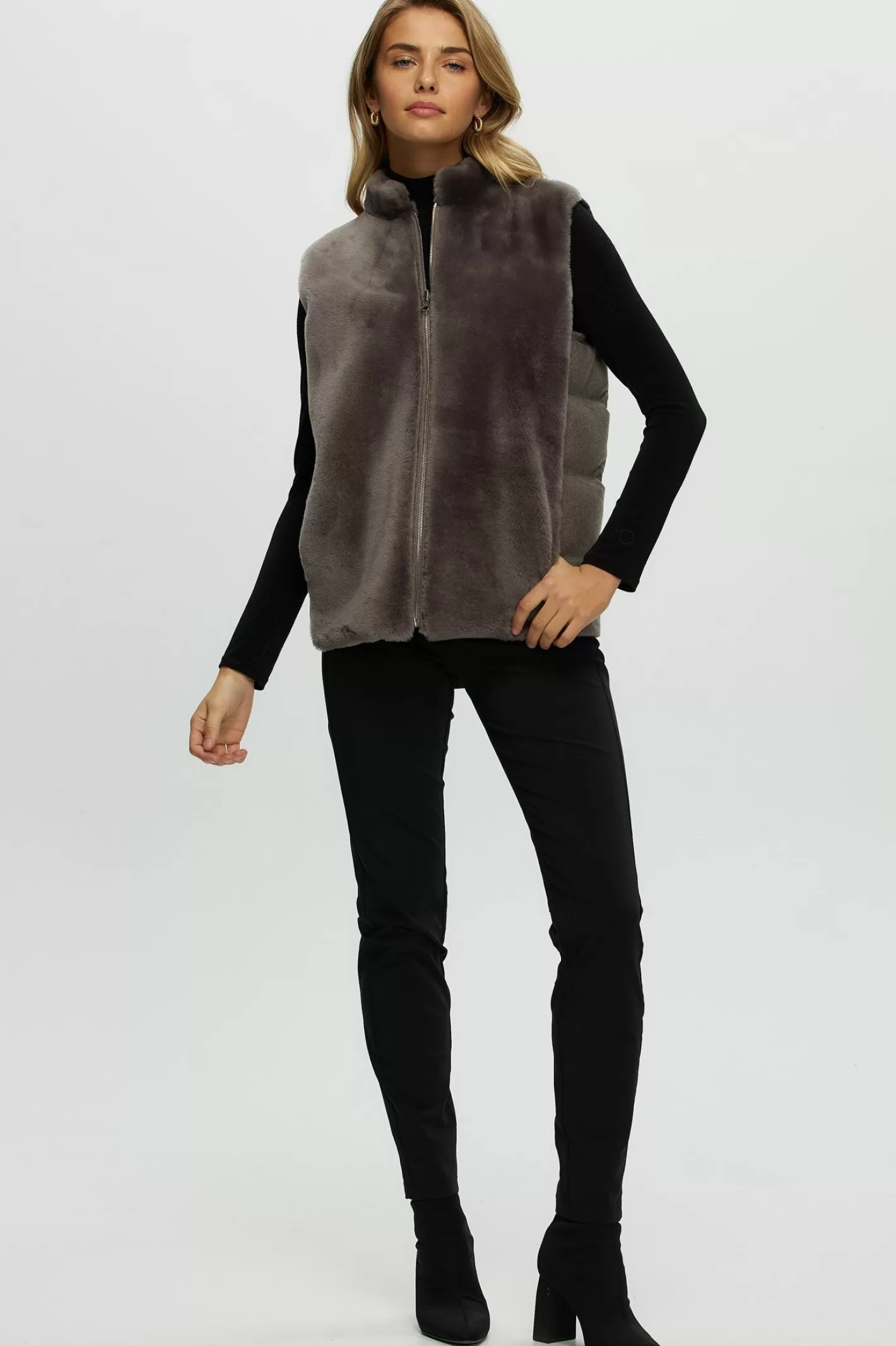 Women GORSKI Montreal Reversible Select Shearling Lamb Vest With Loro Piana Cashmere & Wool Quilted Down Back