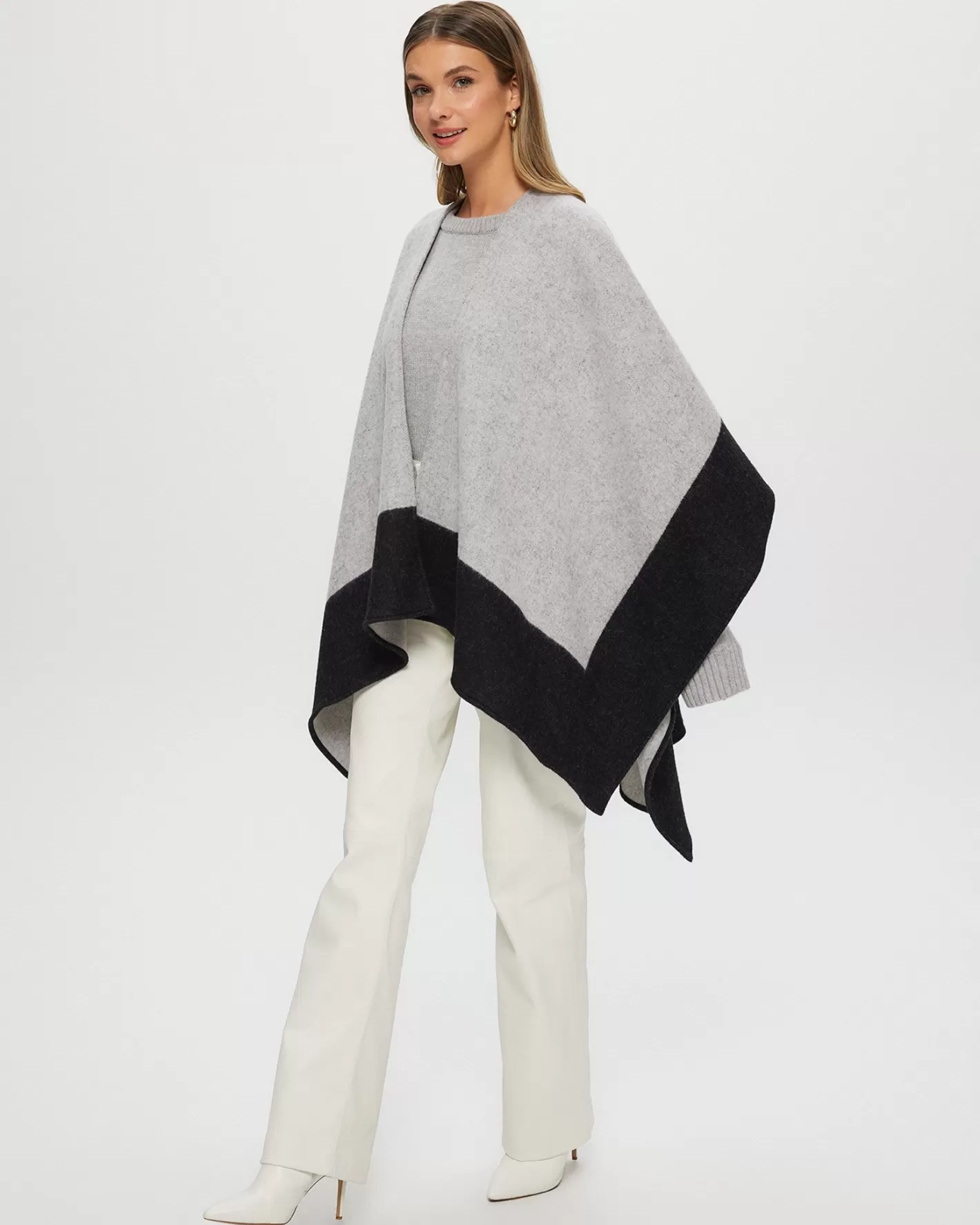 Women GORSKI Montreal Reversible Select Wool Cape