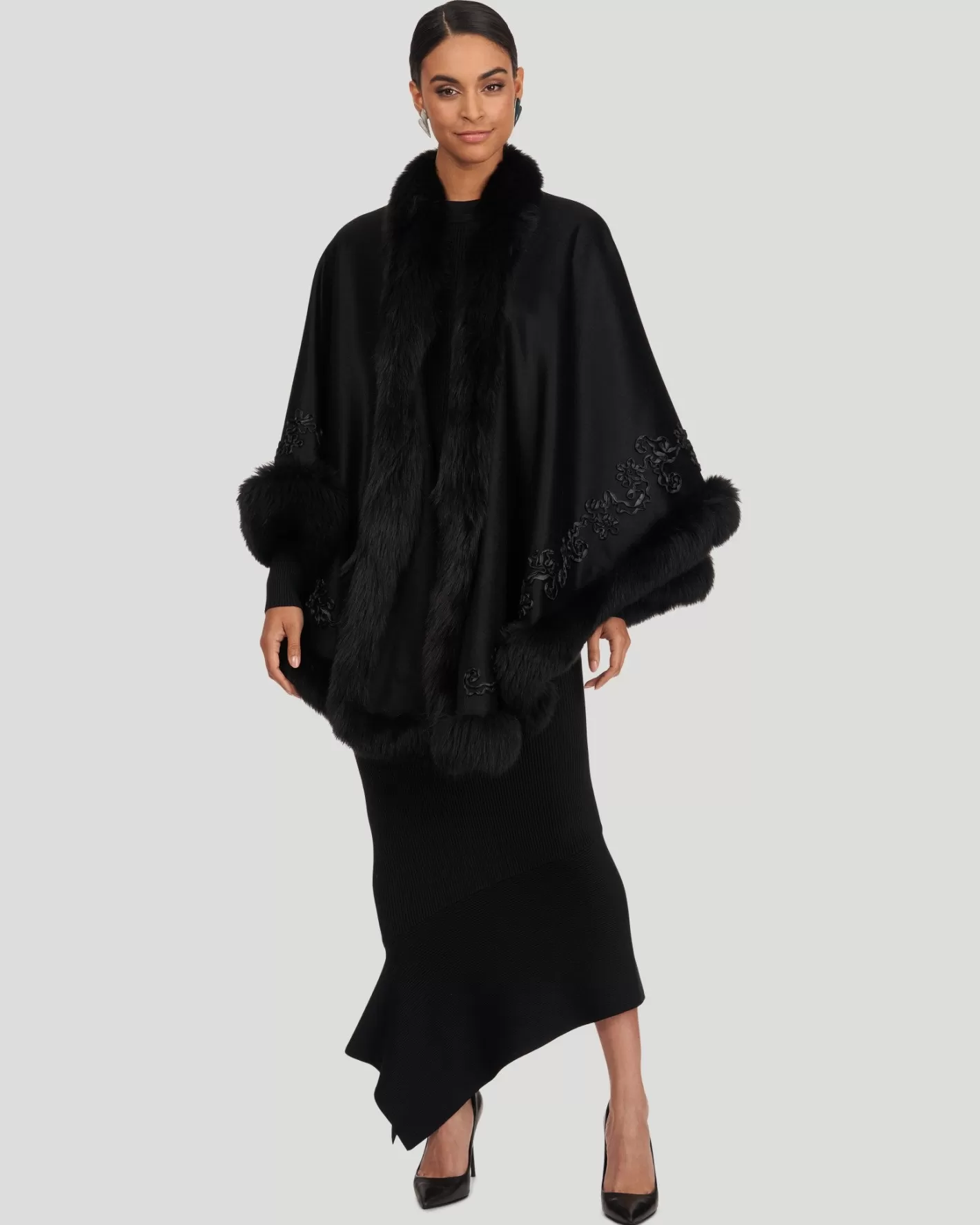 Women GORSKI Montreal Select Cashmere & Wool Cape With Toscana Shearling Lamb Trim And Ribbon Embroidery