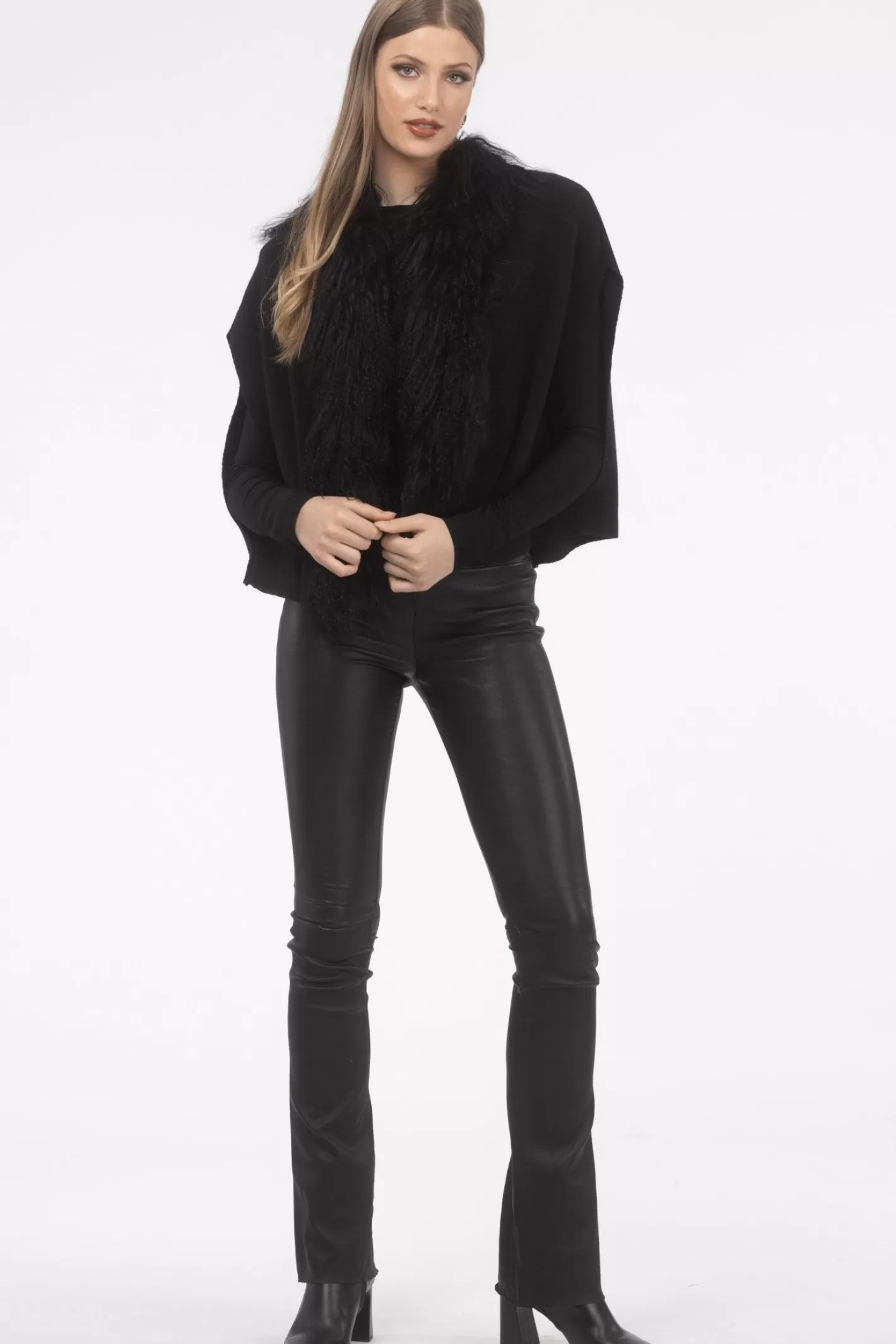 Women GORSKI Montreal Select Cashmere And Merino Wool Blend Cape With Select Mongolian Lamb Trim