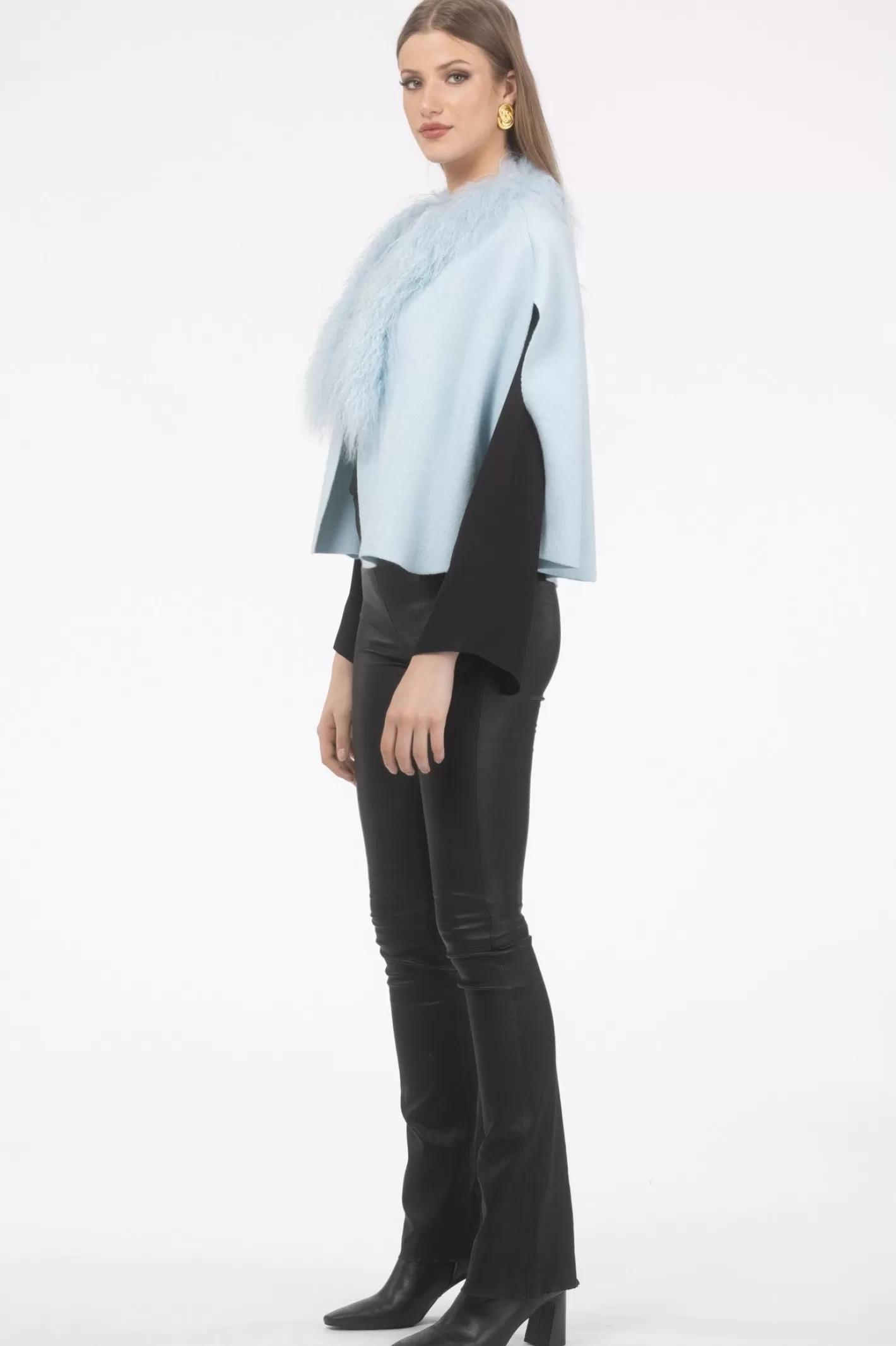 Women GORSKI Montreal Select Cashmere And Merino Wool Blend Cape With Select Mongolian Lamb Trim