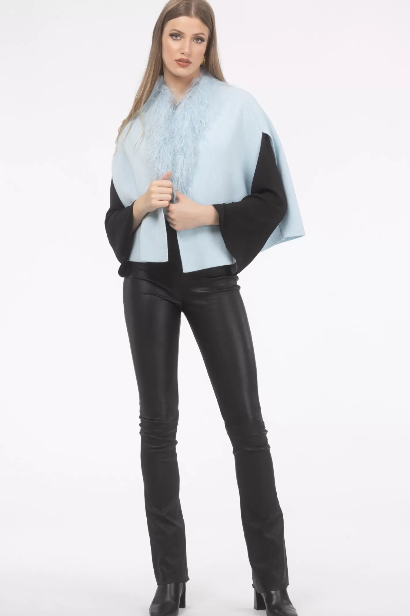Women GORSKI Montreal Select Cashmere And Merino Wool Blend Cape With Select Mongolian Lamb Trim