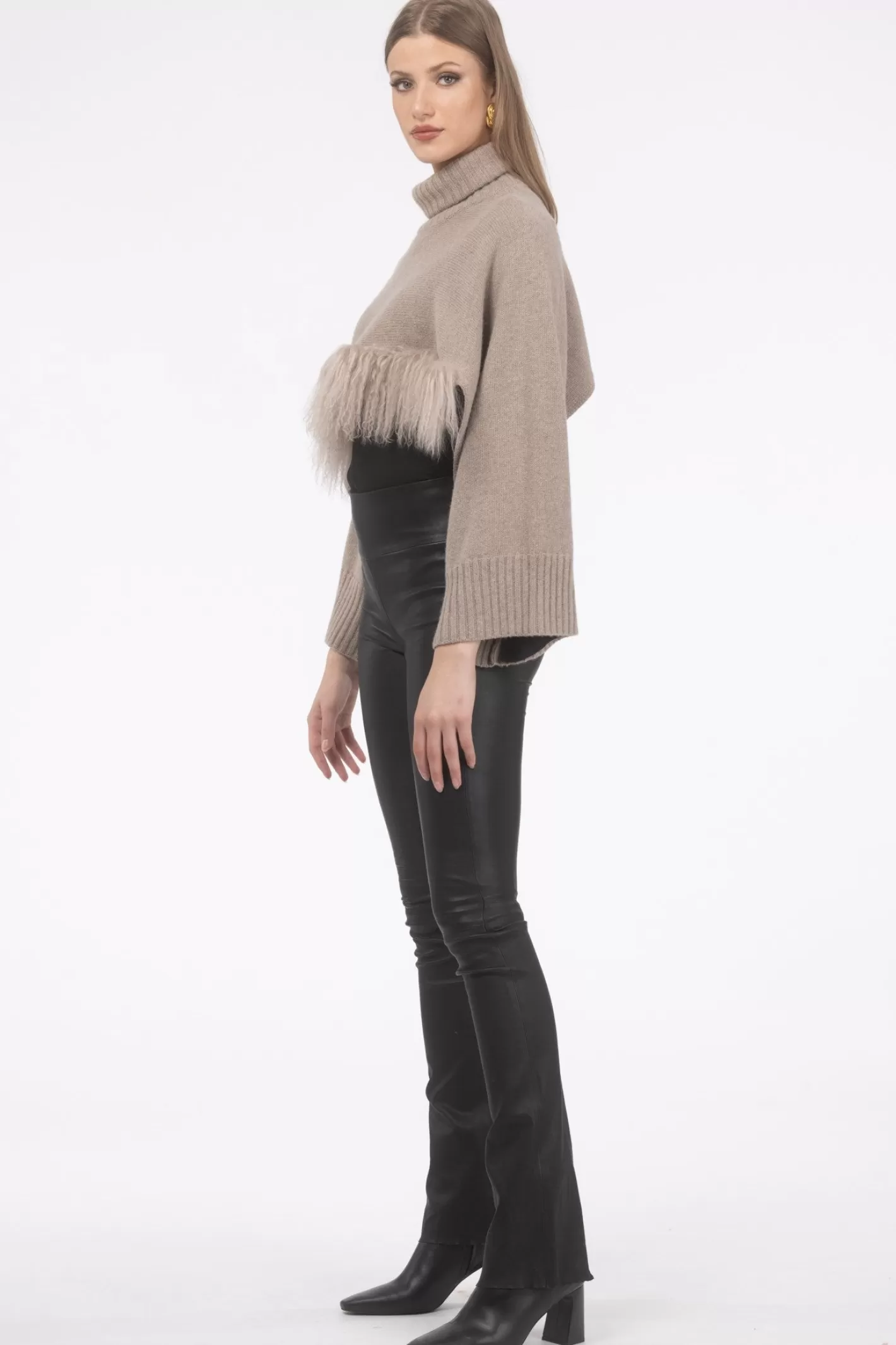 Women GORSKI Montreal Select Cashmere And Merino Wool Blend Cropped Sweater With Select Mongolian Lamb Trim