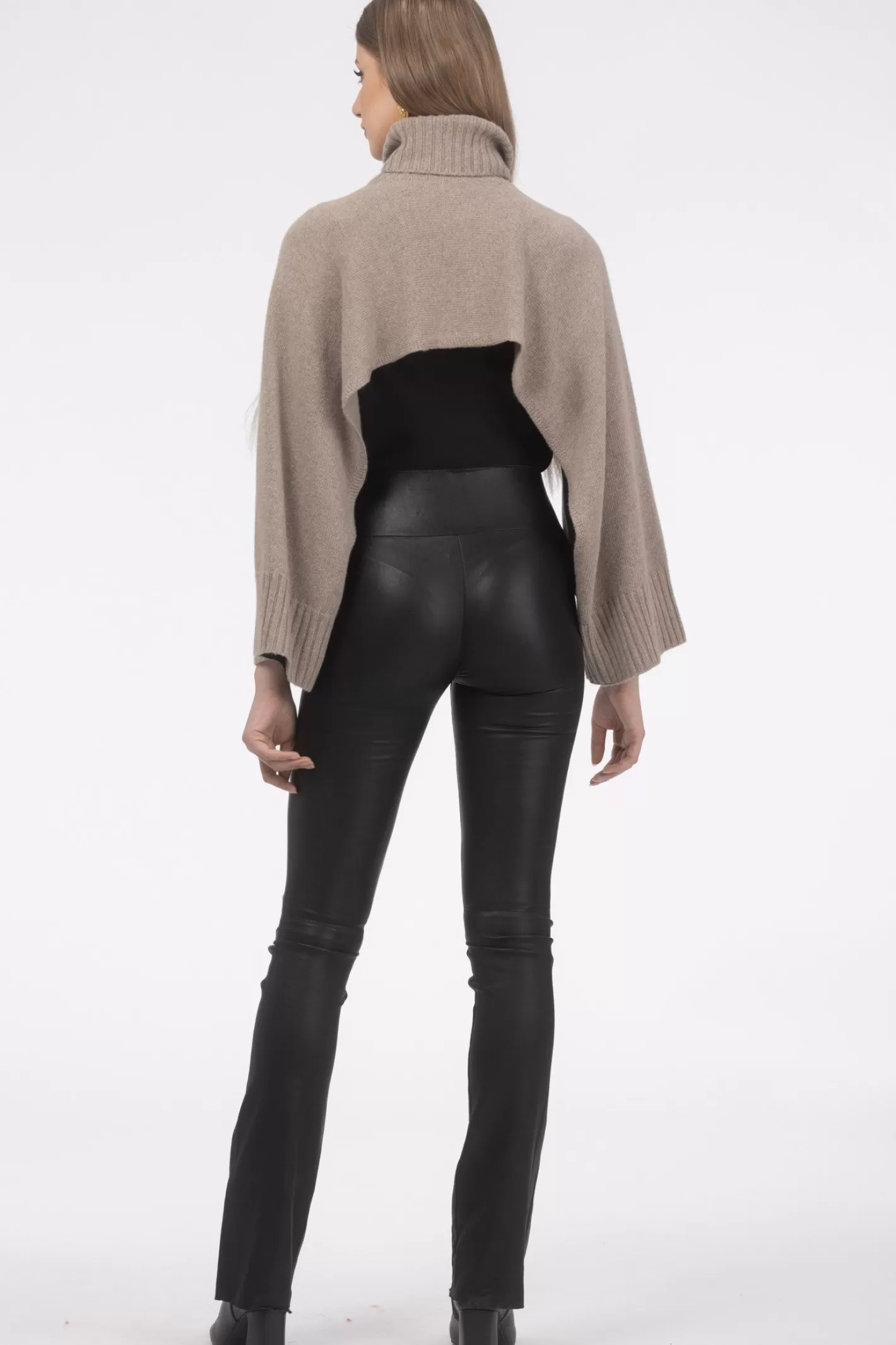 Women GORSKI Montreal Select Cashmere And Merino Wool Blend Cropped Sweater With Select Mongolian Lamb Trim