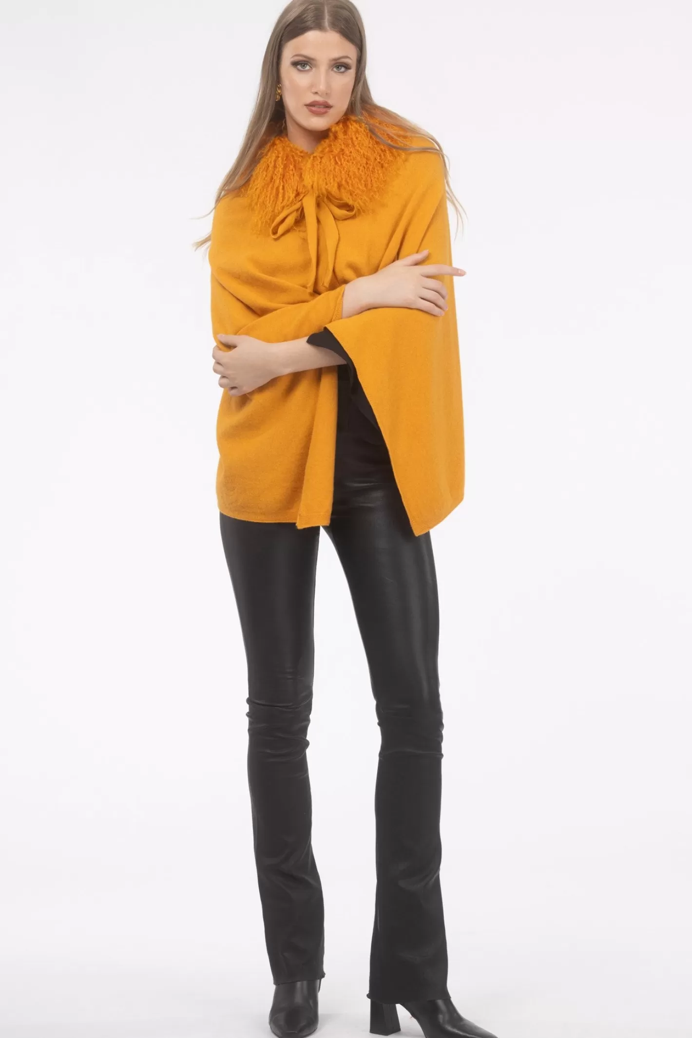 Women GORSKI Montreal Select Cashmere And Merino Wool Blend Poncho With Select Mongolian Lamb Collar